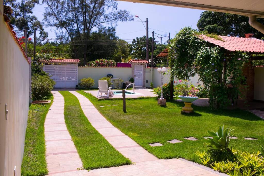Excelente casa à 900m da Praia de Itaipuaçu