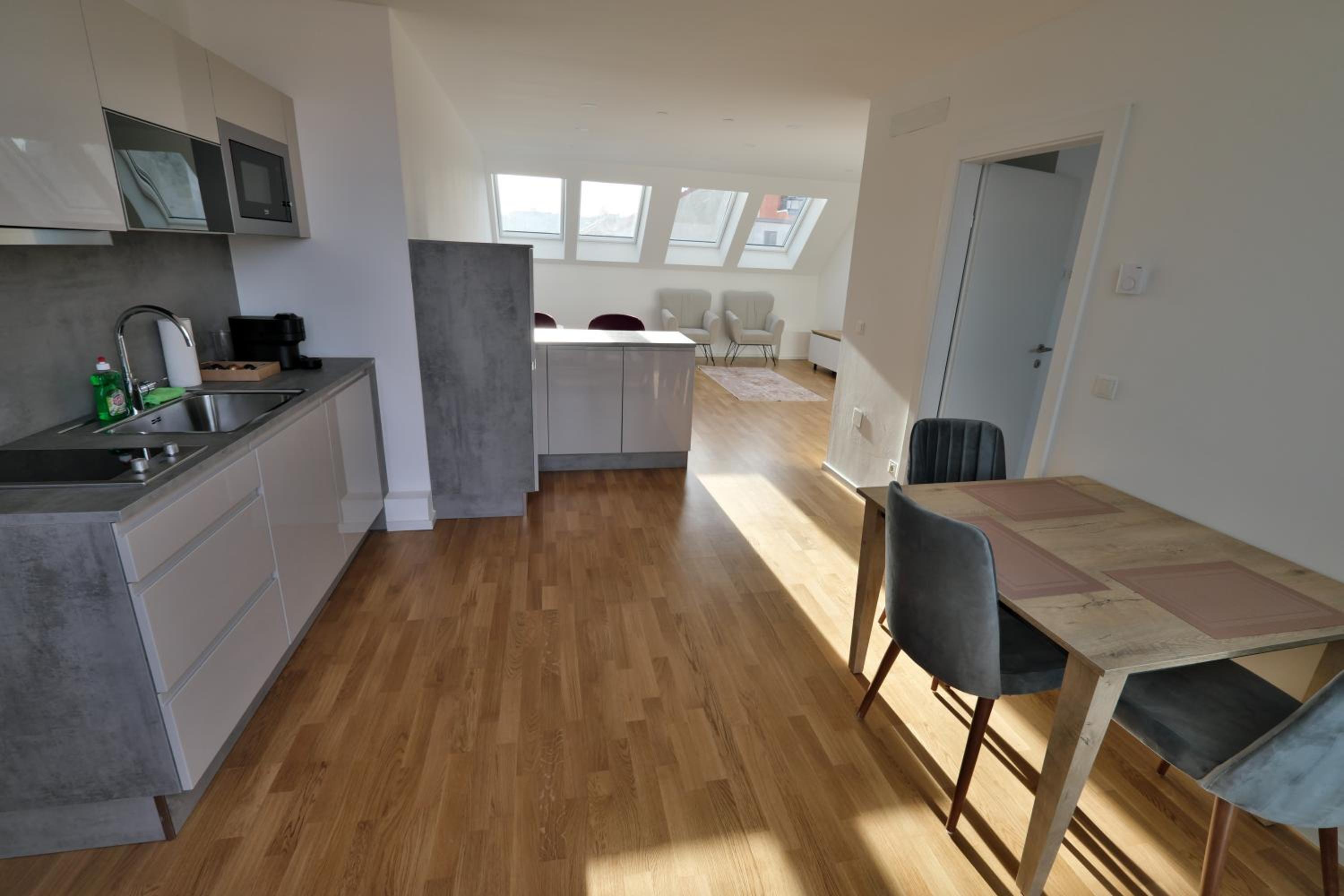 Vienna Lotus Apartments