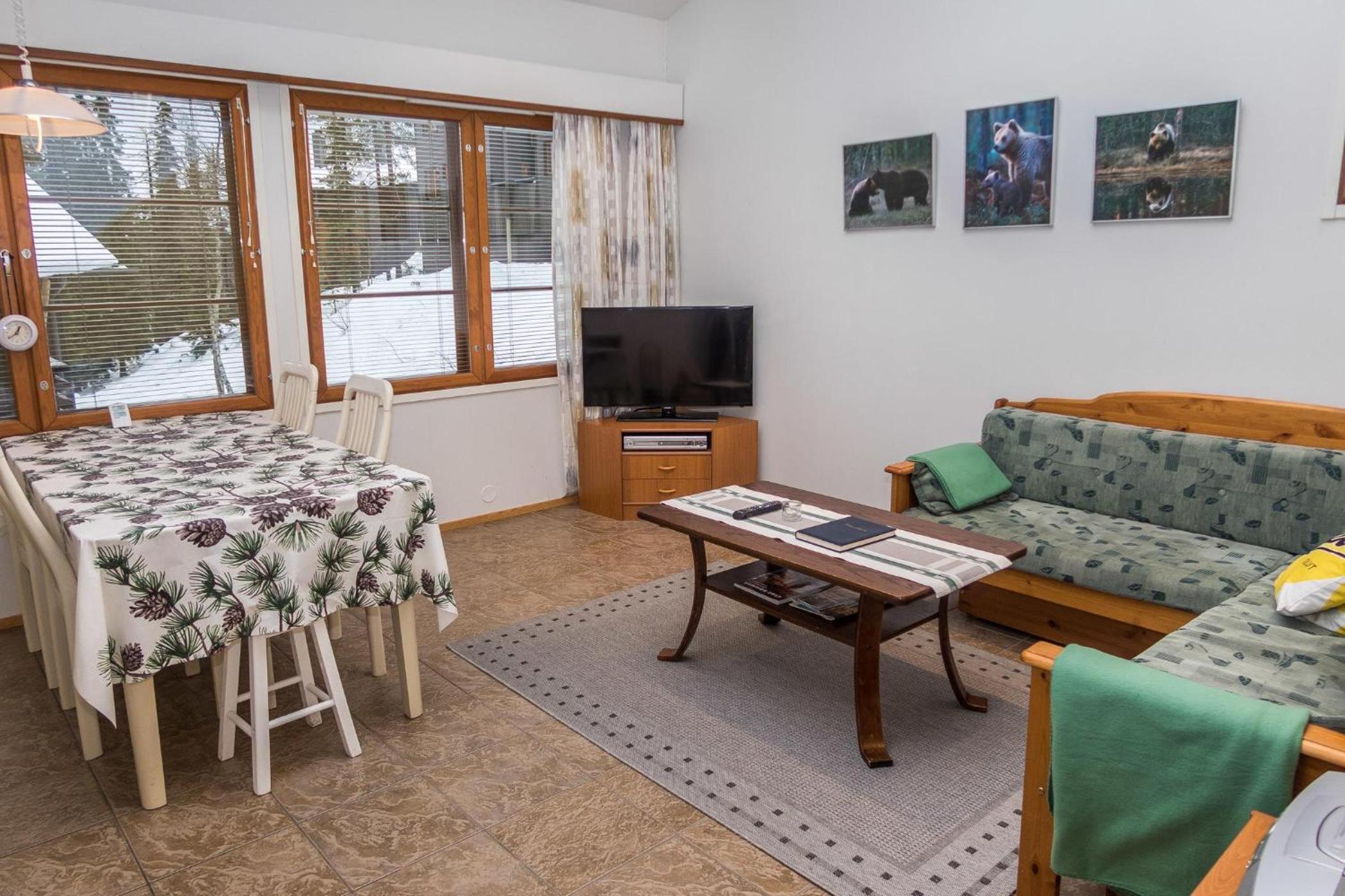 KARHUNVARTIJAN LINNA B14 view 5