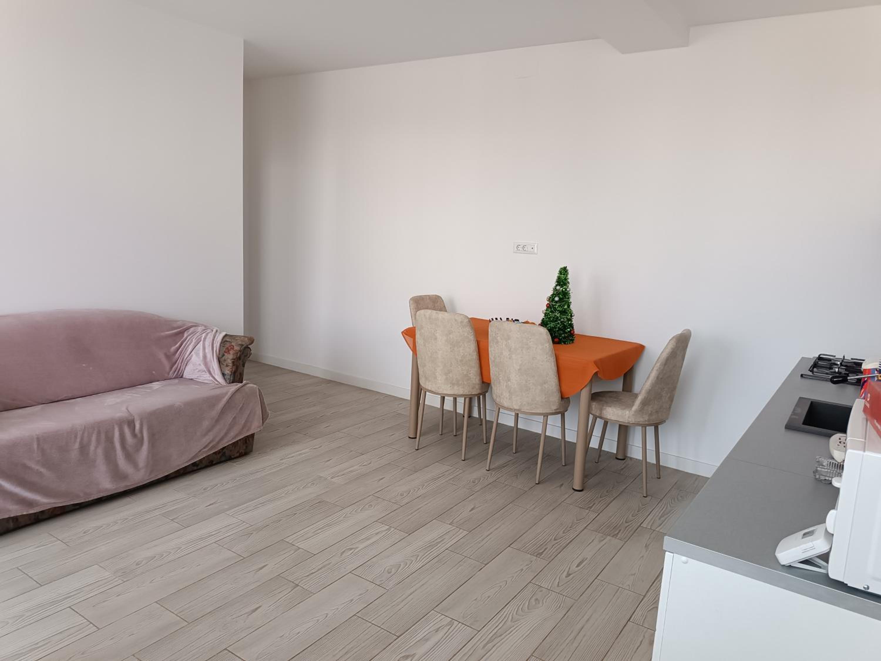 Apartament 2 camere, bloc nou, lângă Promenada Moll, capacitate 4 persoane view 4
