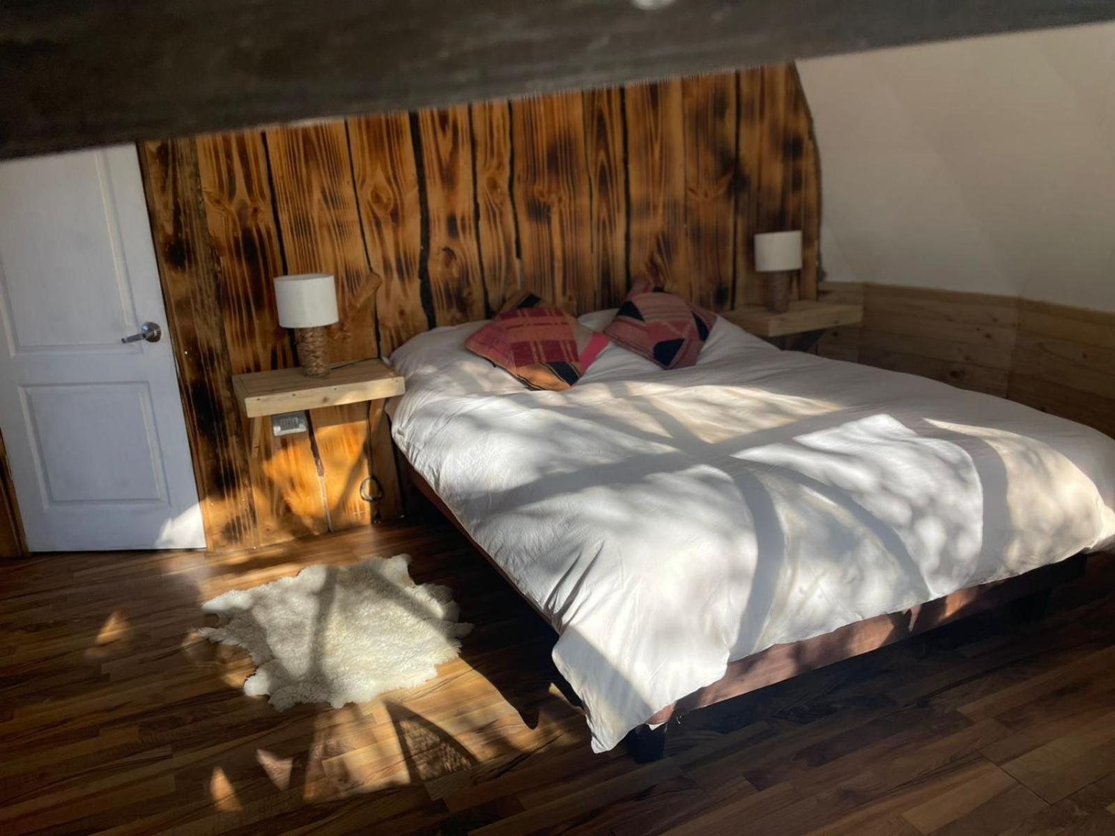 Bungalow Hoodoo