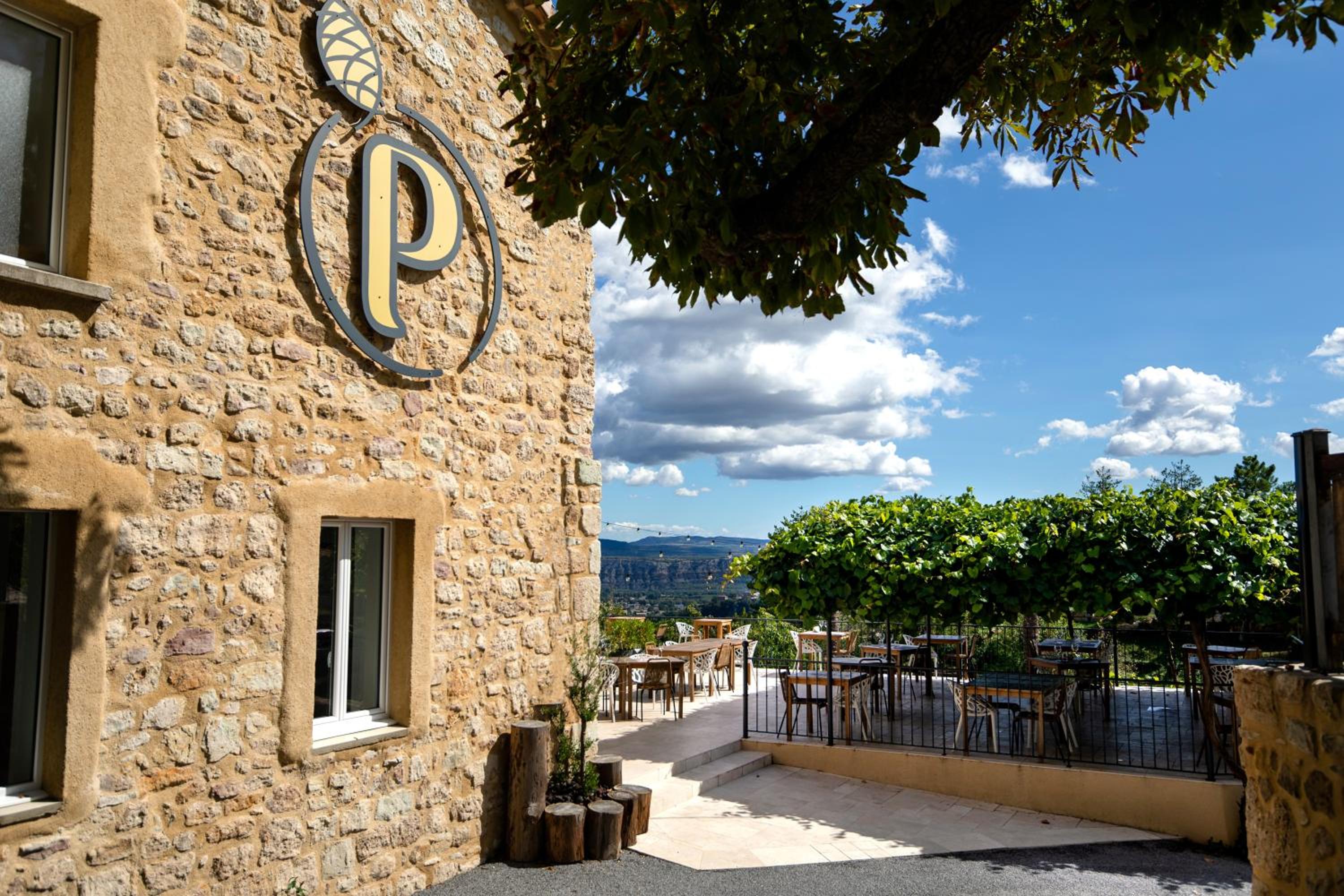 Domaine de la Pinède view 2