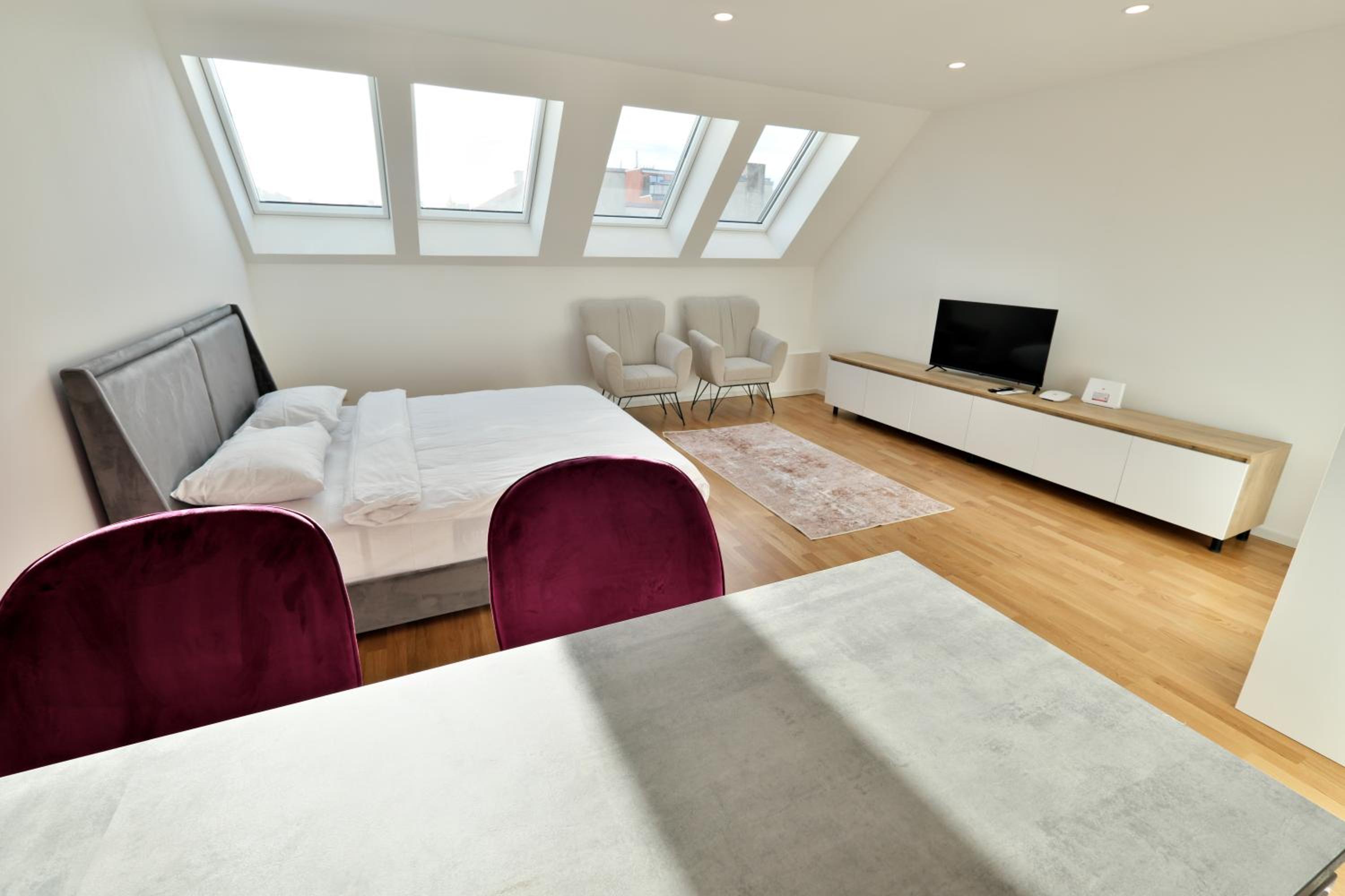 Vienna Lotus Apartments