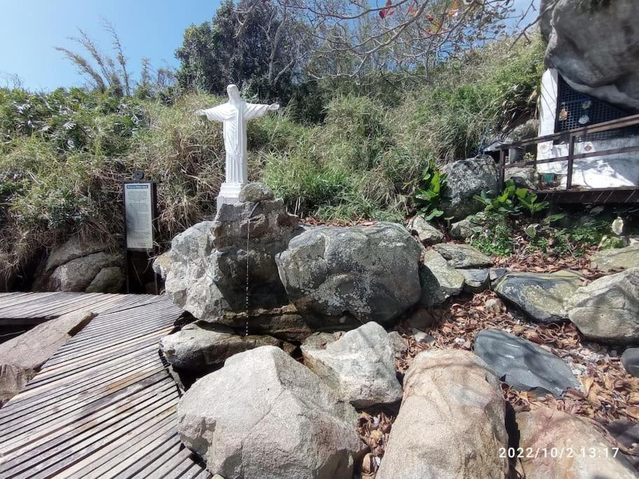 Apartamento Pet Friendly a 2 km da praia dos Ingleses