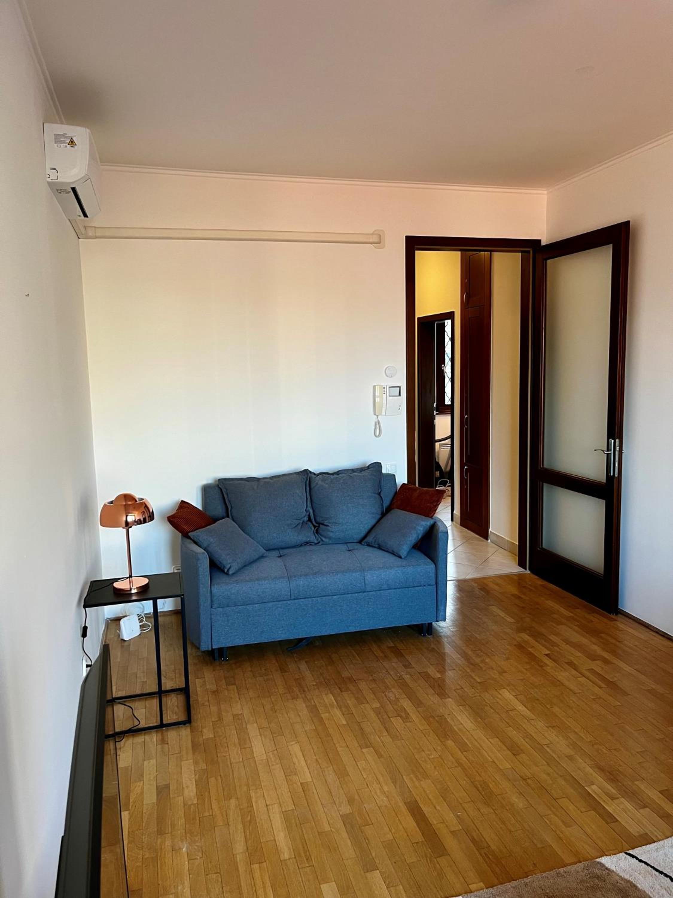Friendly Home in the Downtown view 4