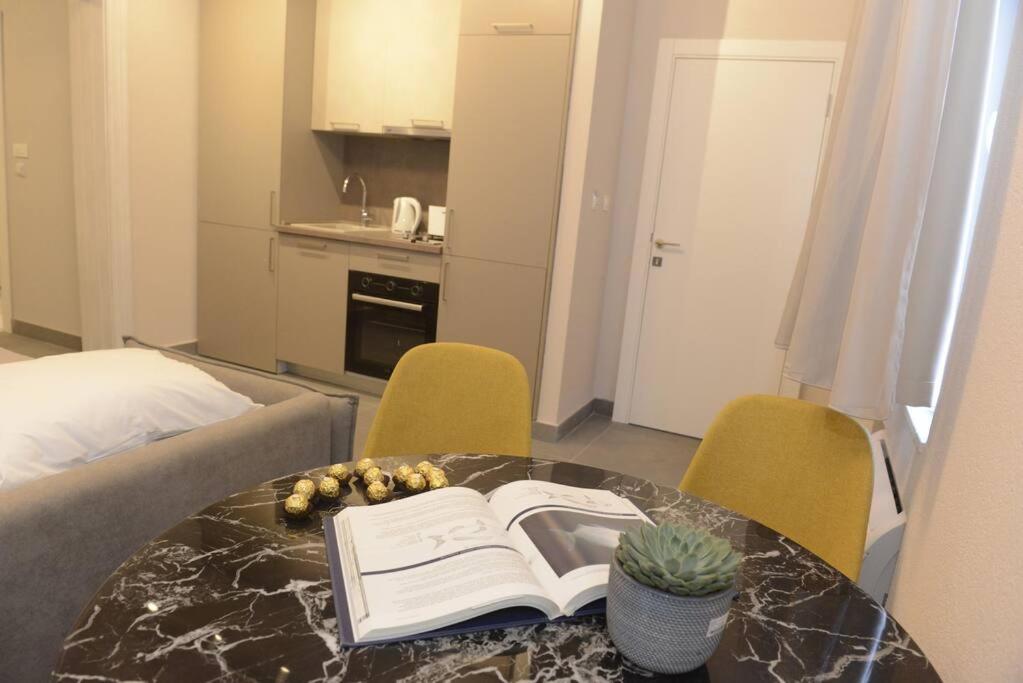 Apartment Dora 3,beach apartment