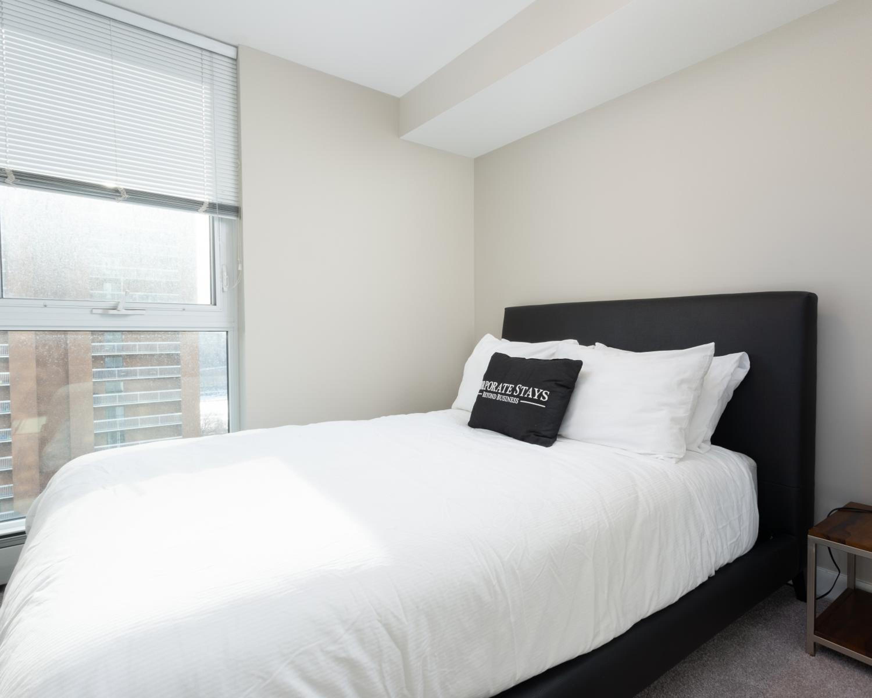 Hendrix Luxury Apartments by Corporate Stays
