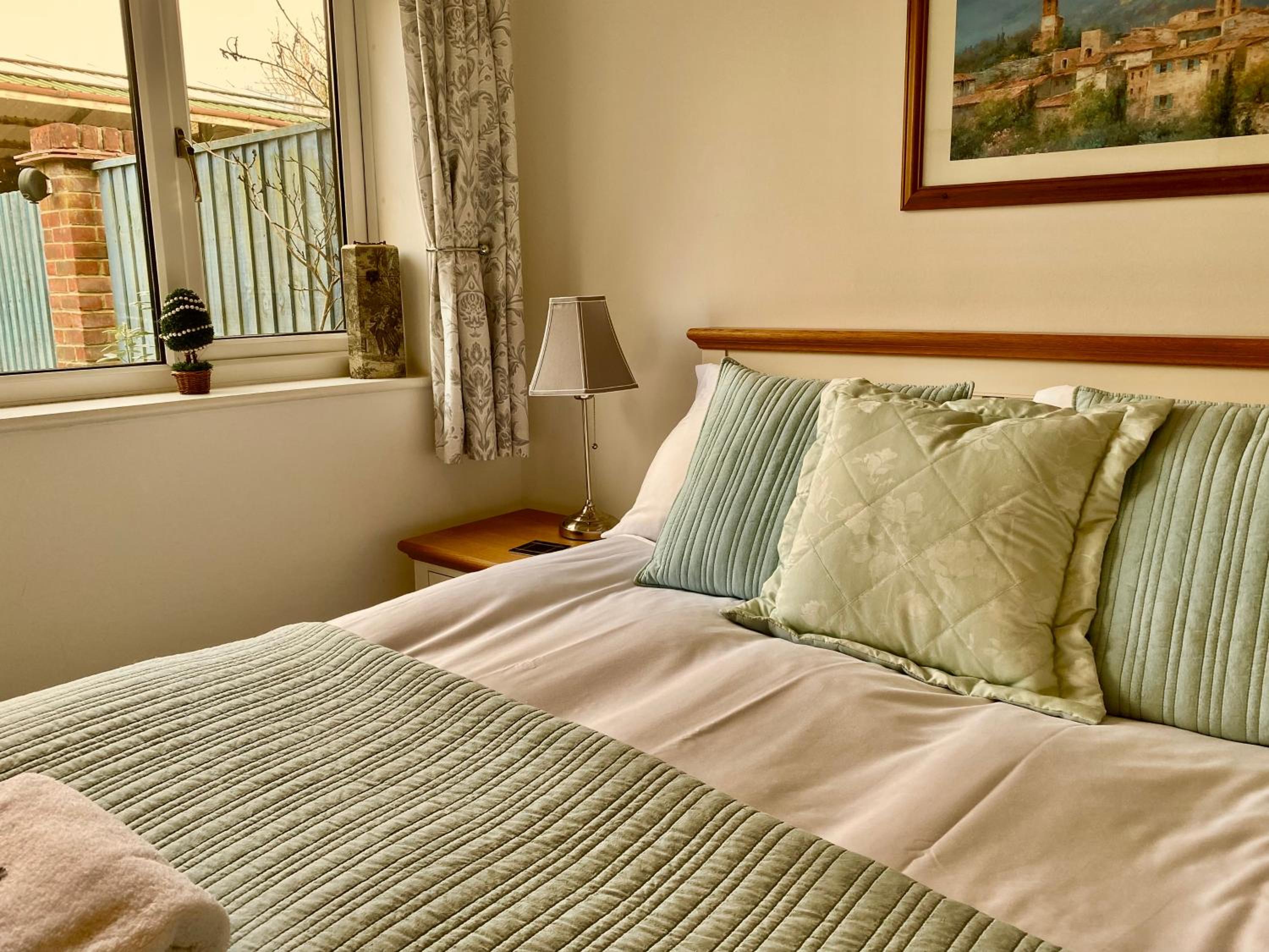 Rushcroft Farm Cottages view 4