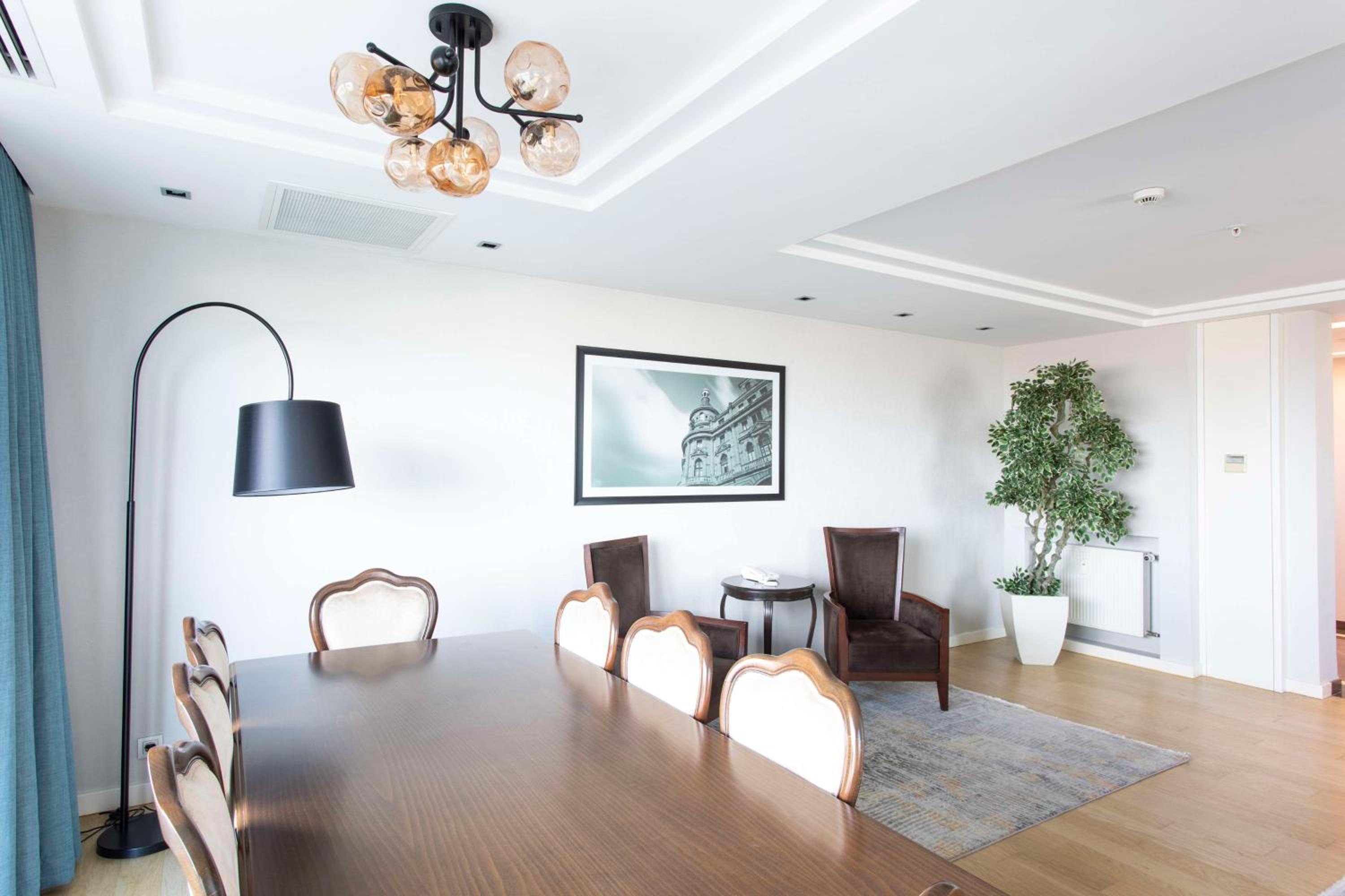Radisson Residences Avrupa TEM İstanbul - Image 13