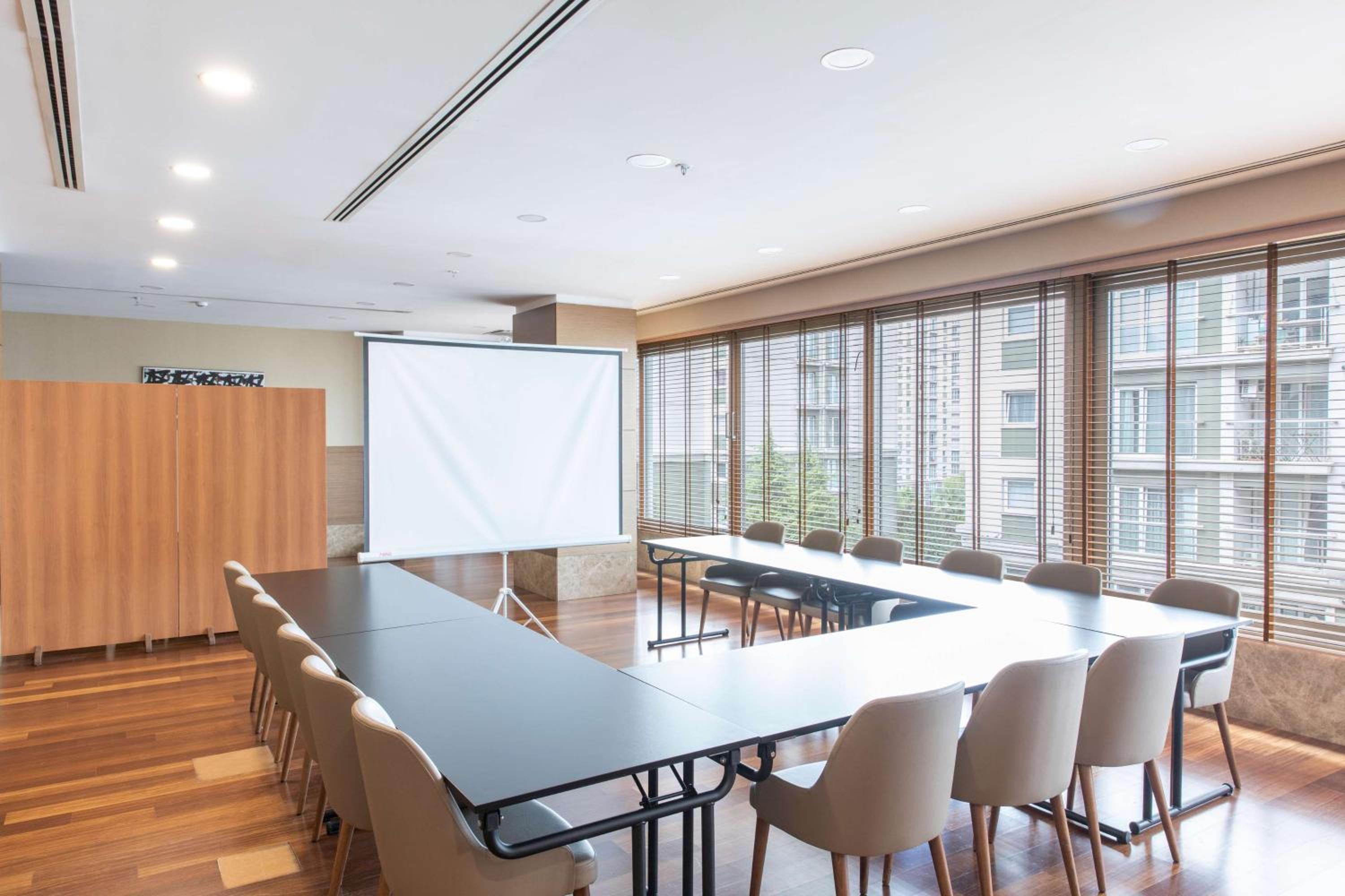 Radisson Residences Avrupa TEM İstanbul - Image 26