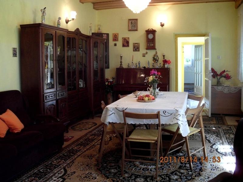 Cazare Poienita