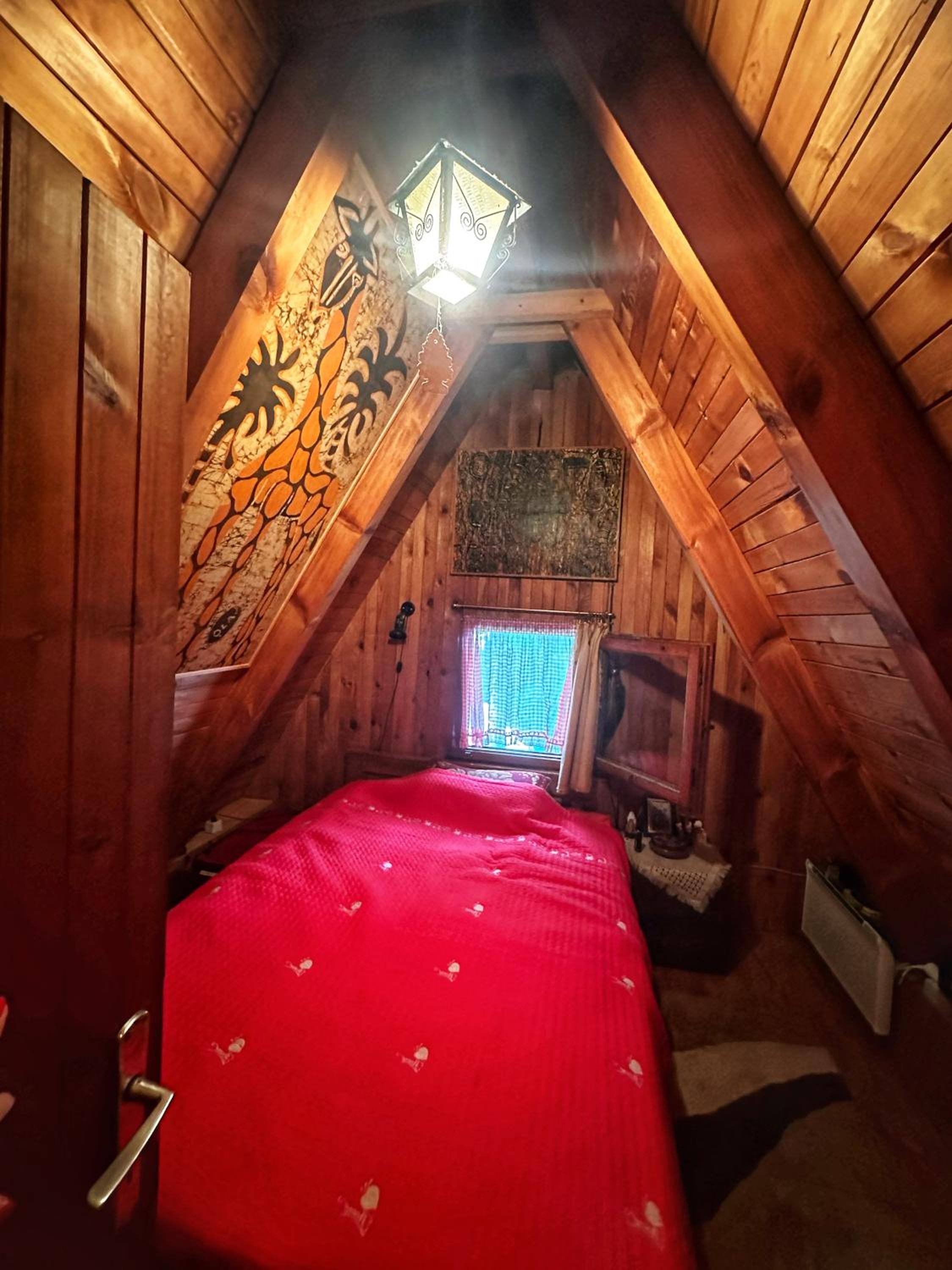 Tara Rustic Retreat
