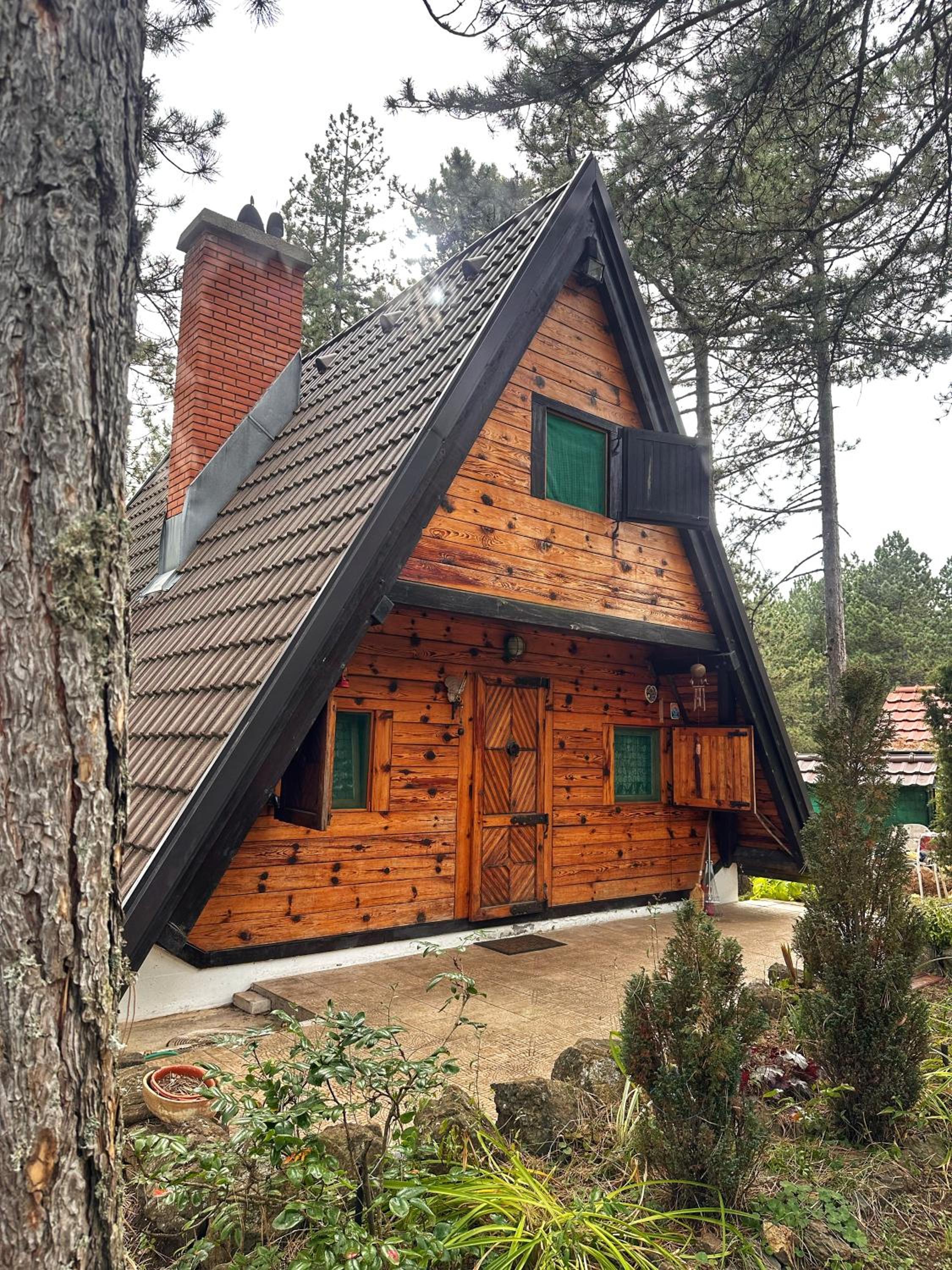 Tara Rustic Retreat