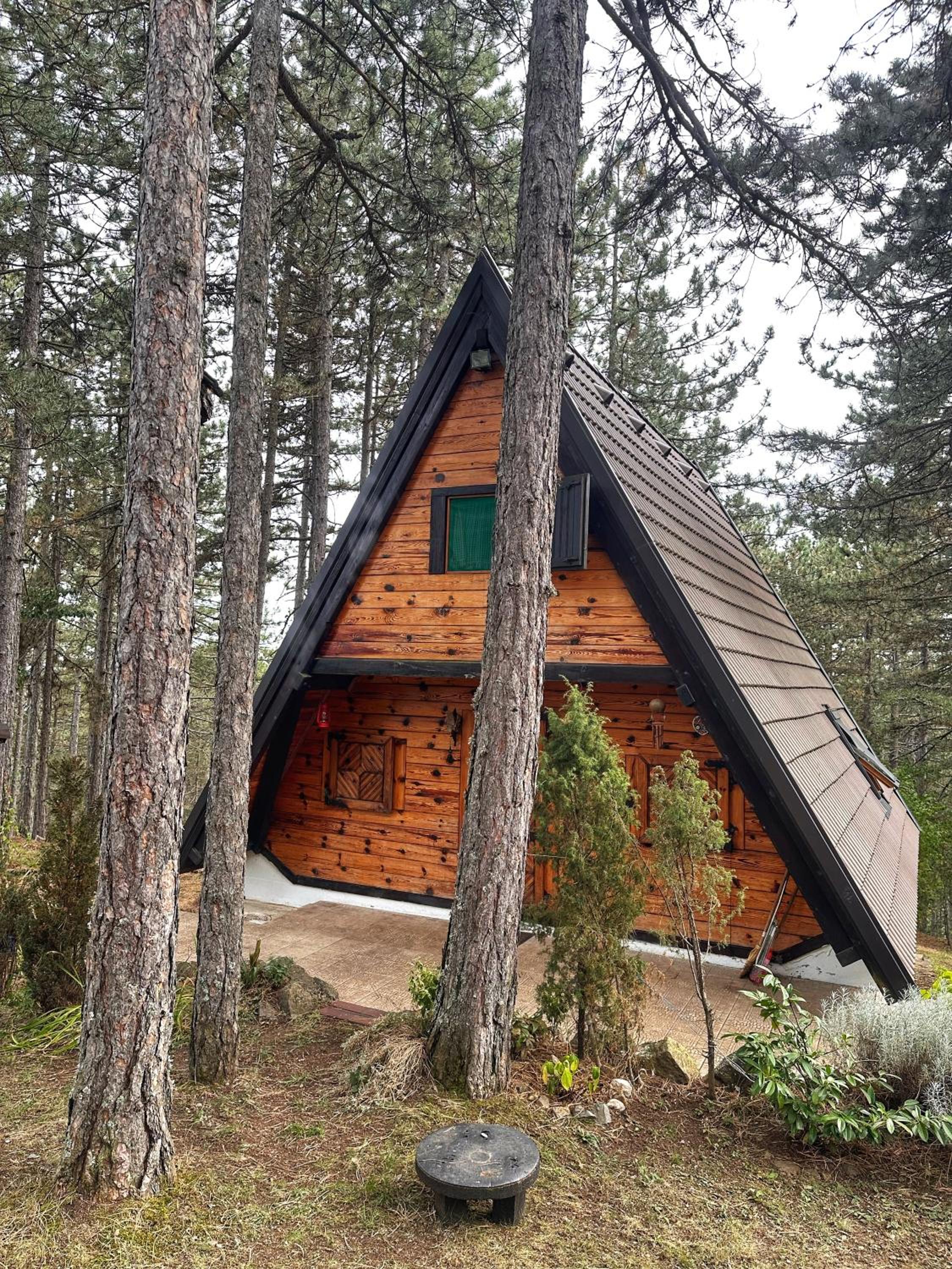 Tara Rustic Retreat