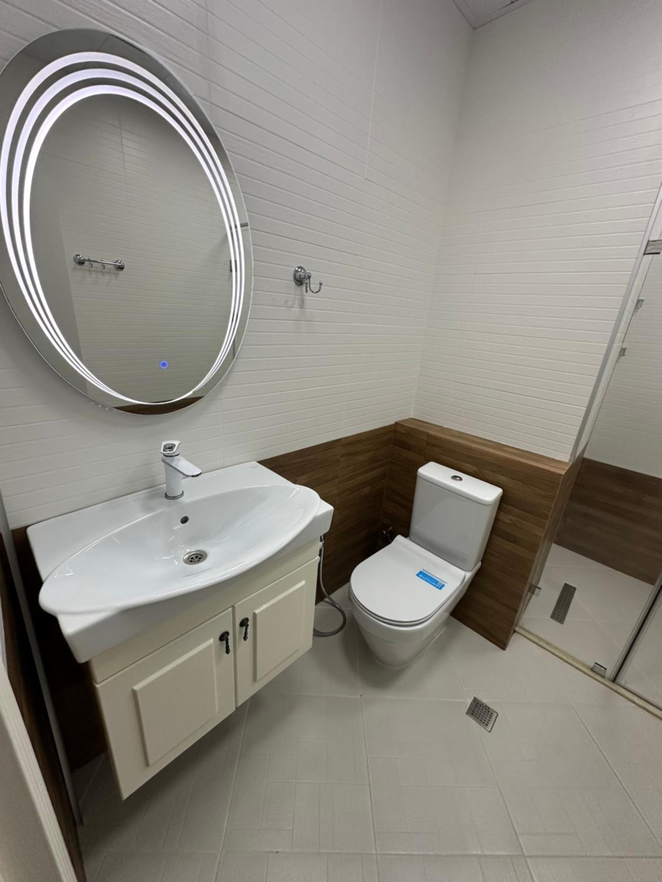 Delmar Hotel & Residence