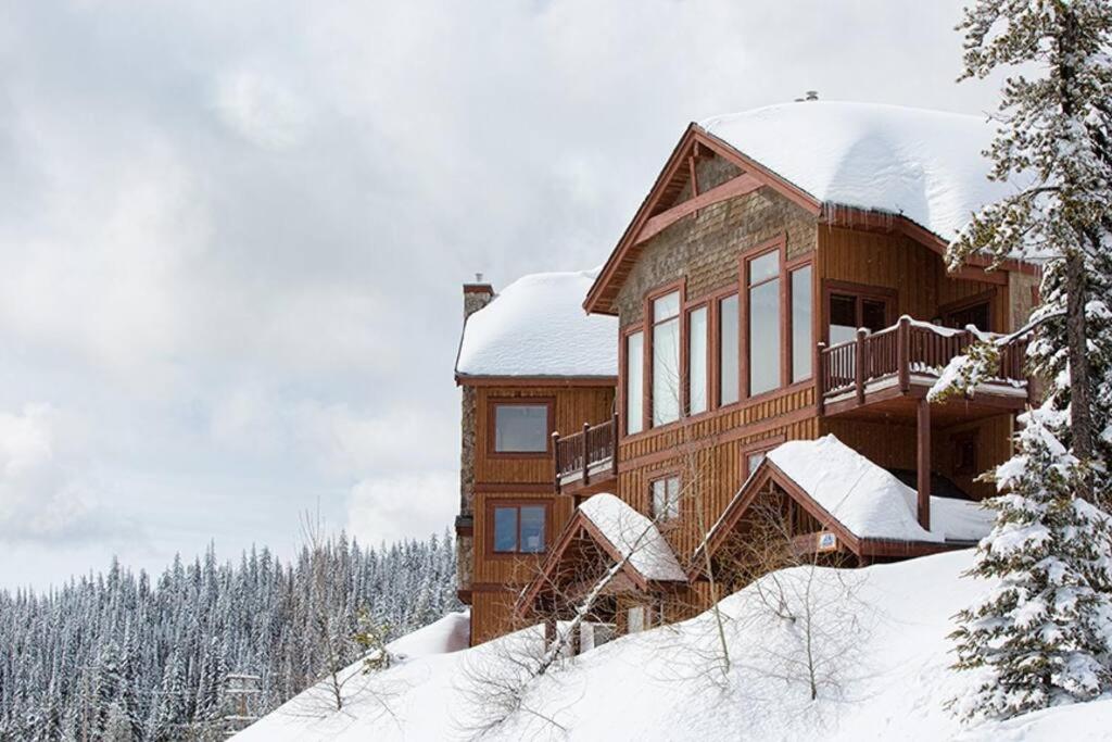 Snowy Bear Chalet w/ Hot Tub