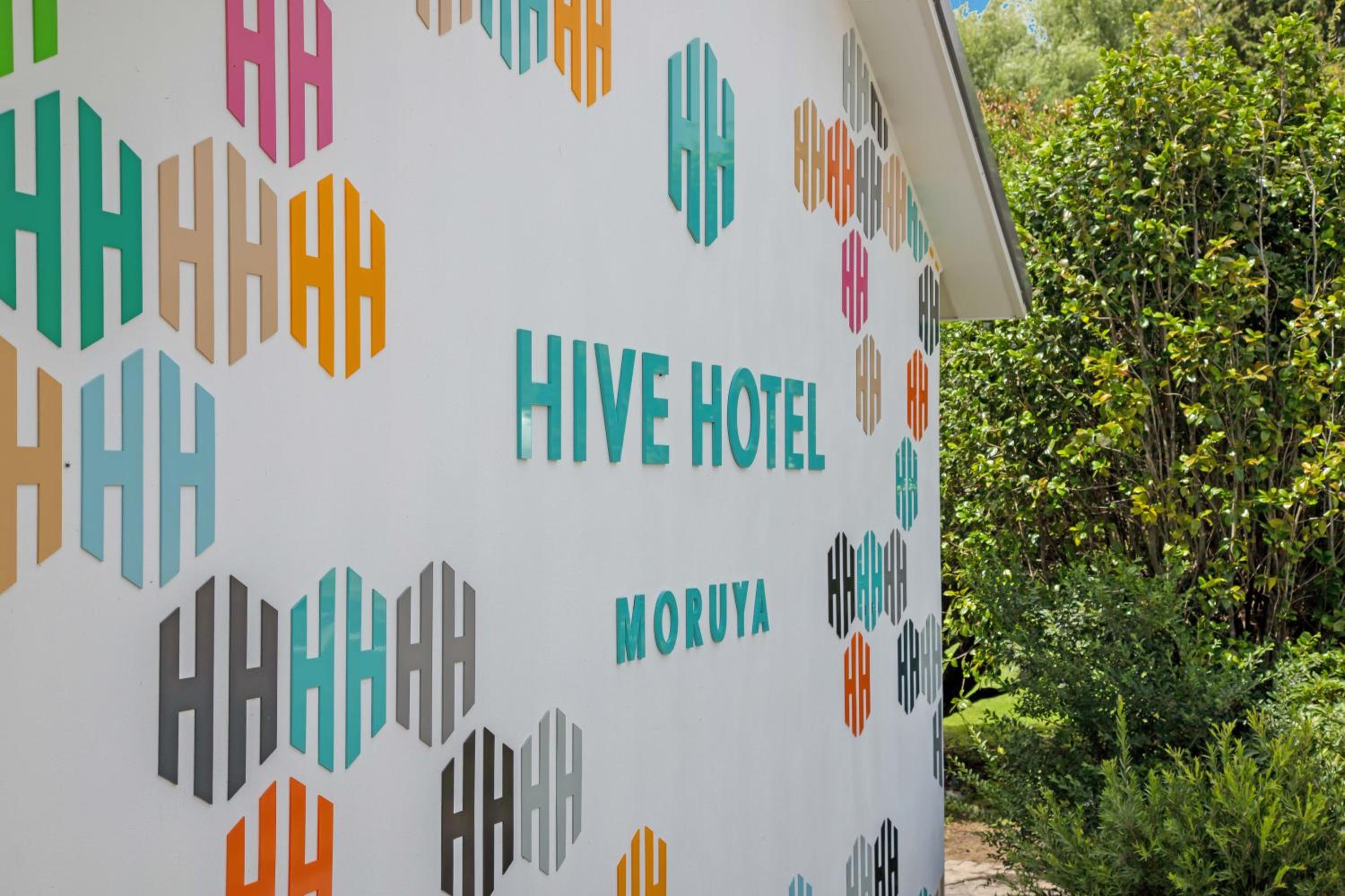 Hive Hotel, Moruya