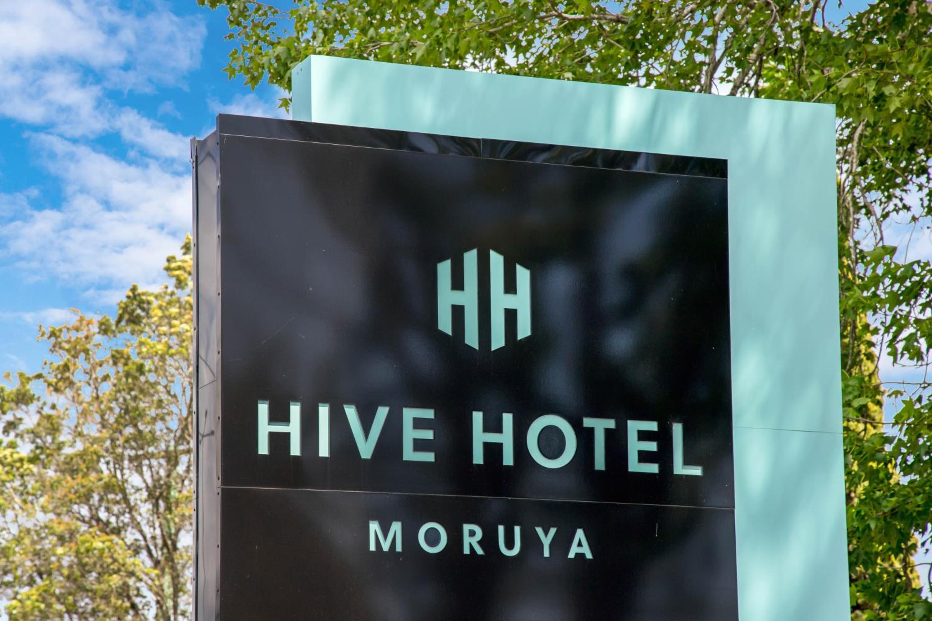 Hive Hotel, Moruya