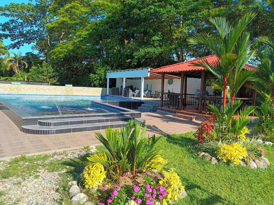 HOSPEDAJE FAMILAR CAMPESTRE