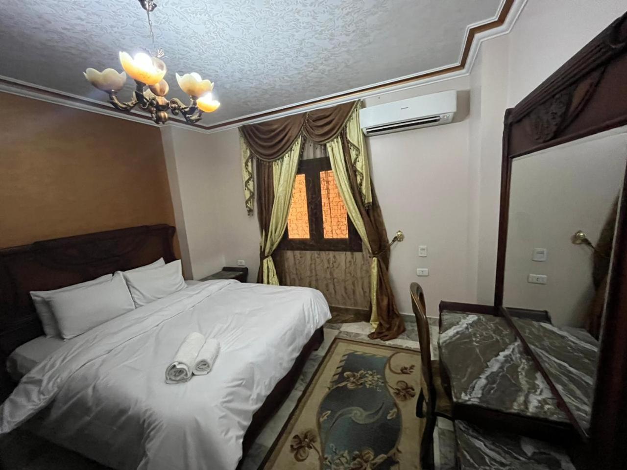 Apartment with panoramic view of the Pyramids, suitable for families