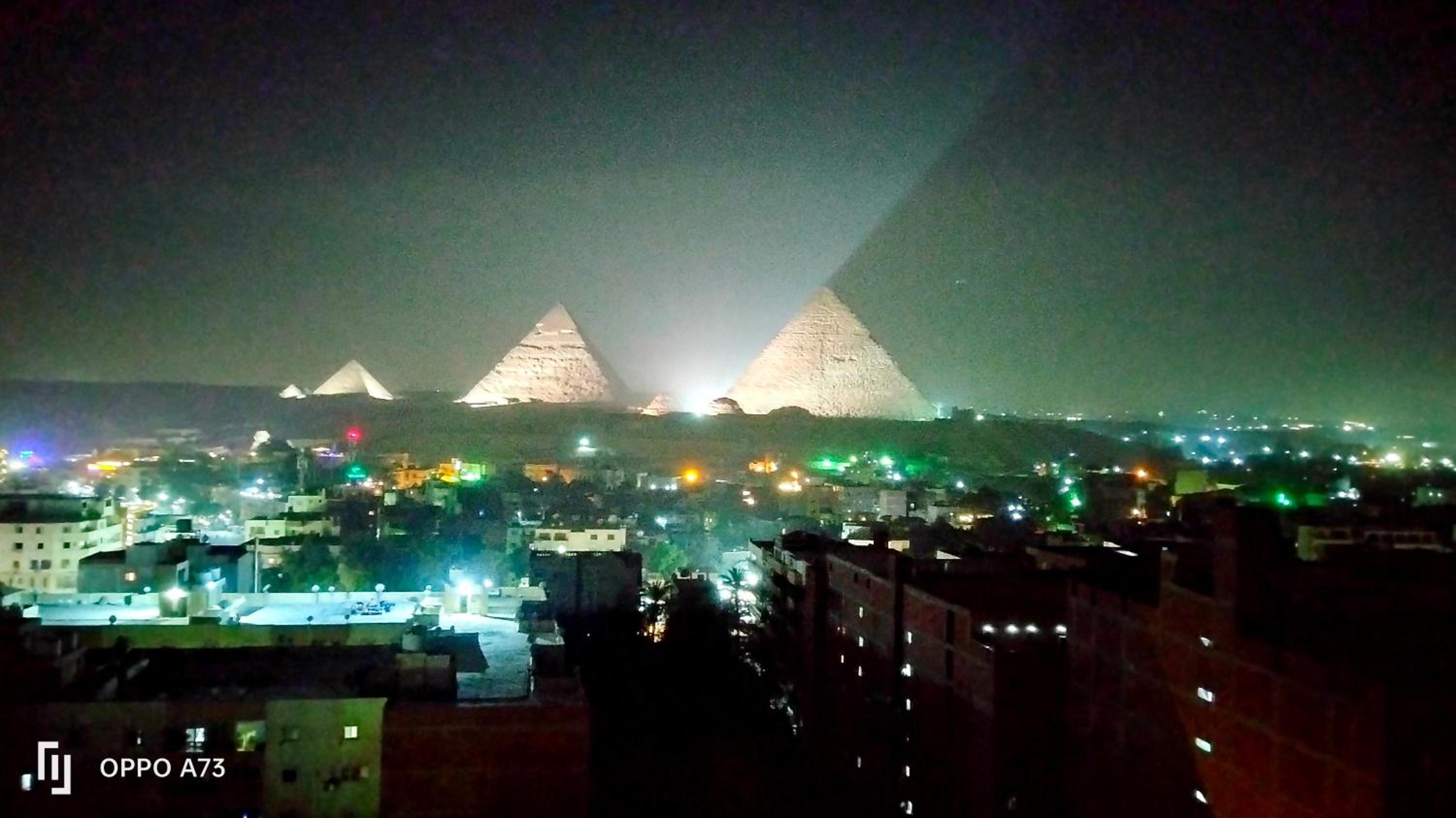 Apartment with panoramic view of the Pyramids, suitable for families