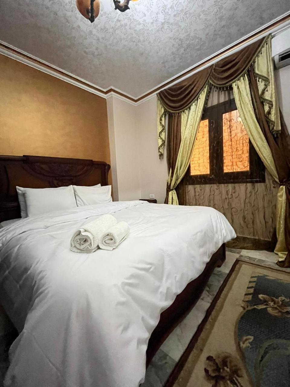 Apartment with panoramic view of the Pyramids, suitable for families