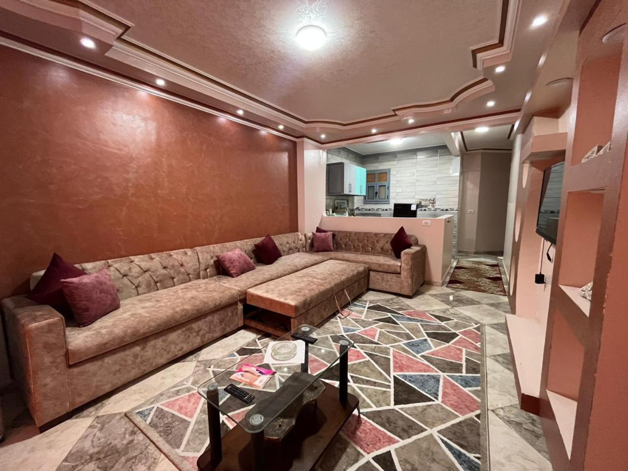 Apartment with panoramic view of the Pyramids, suitable for families