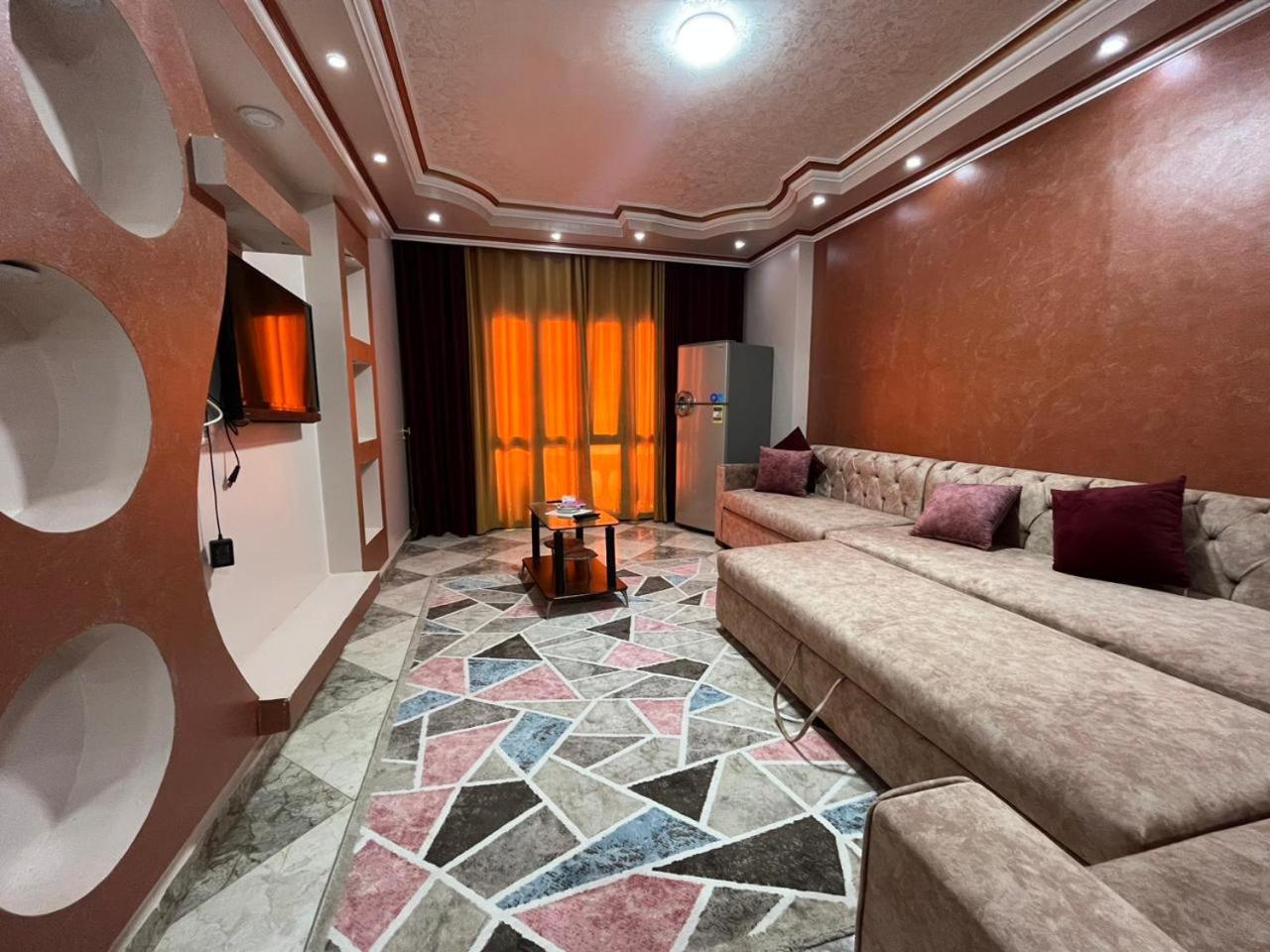 Apartment with panoramic view of the Pyramids, suitable for families