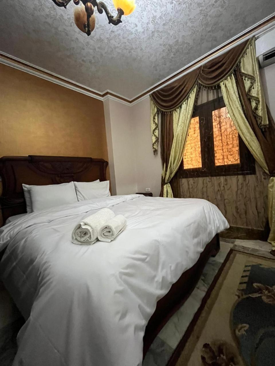 Apartment with panoramic view of the Pyramids, suitable for families