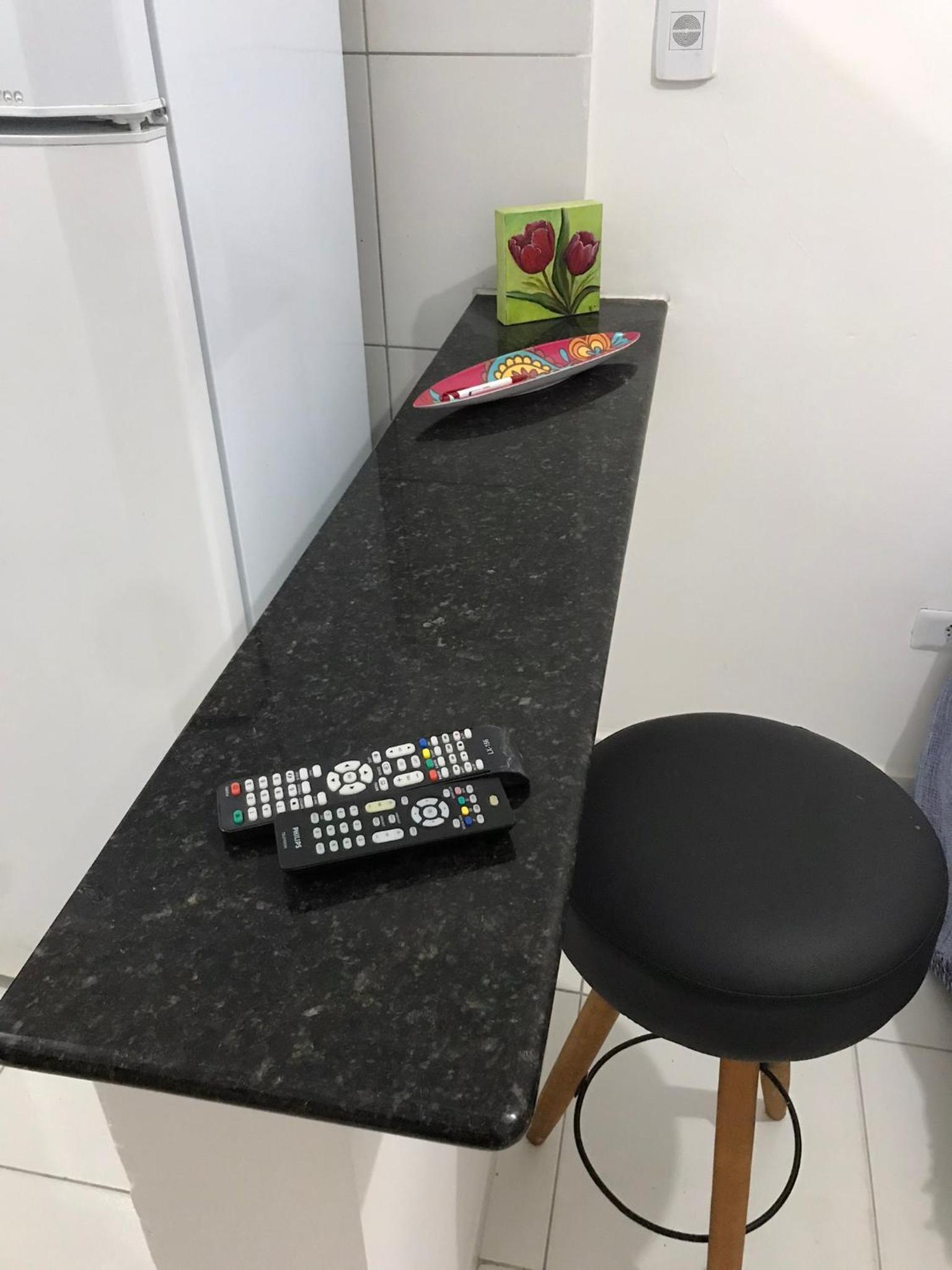 CASA COMPACTA NO PRIVÊ COQUEIRAL COM GARAGEM