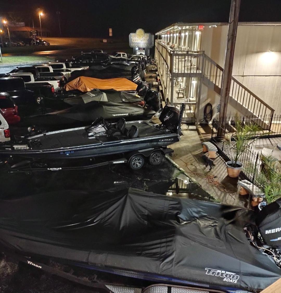 Mountain Country Motor Inn - Property Image 2