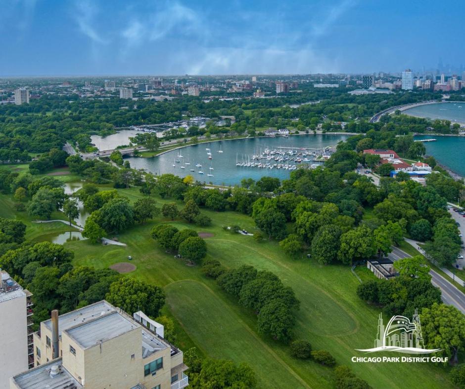 The Chic Urban Oasis Near the Lake! photo 4