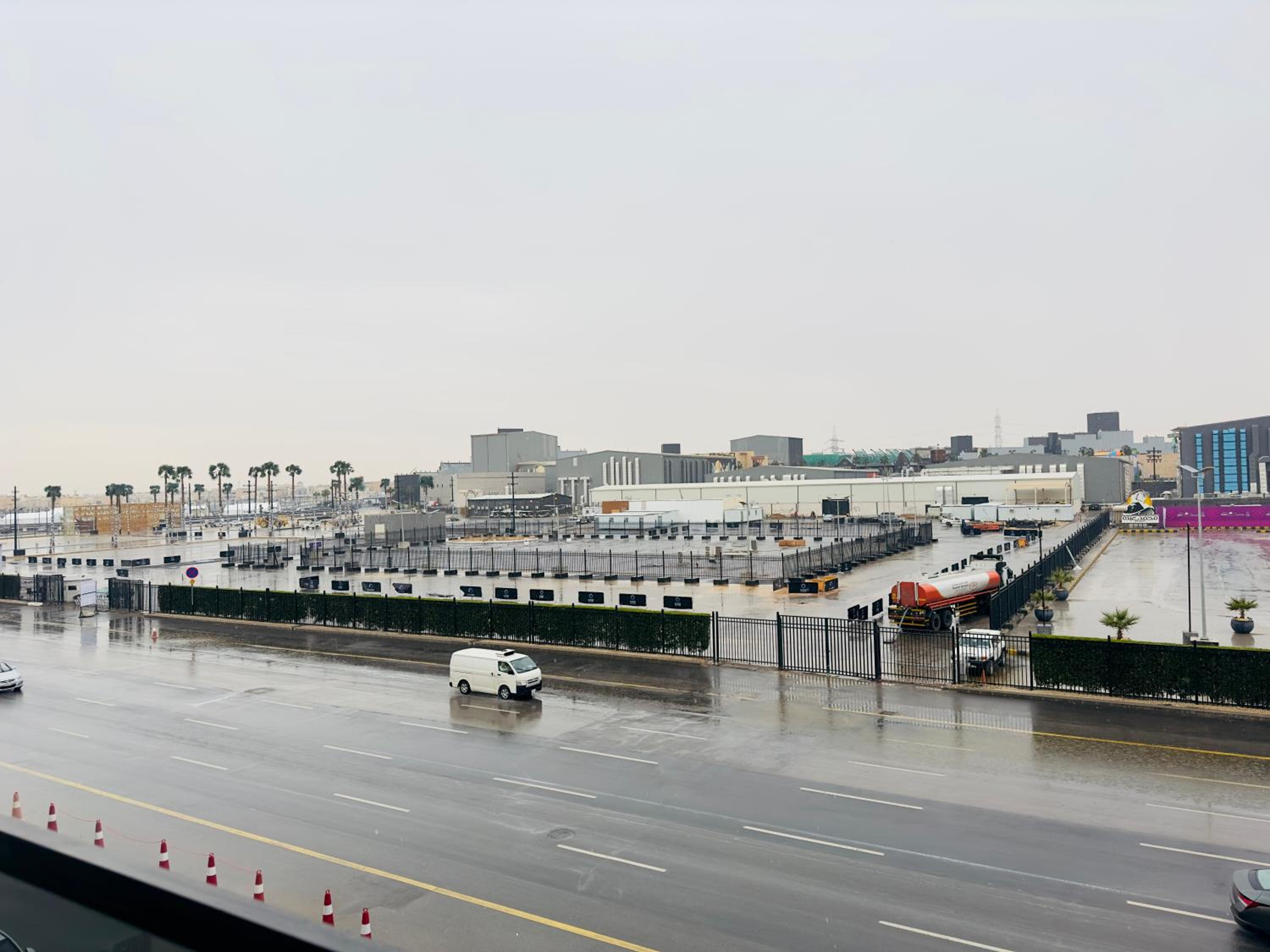 REMAZ ROSE BOULEVARD