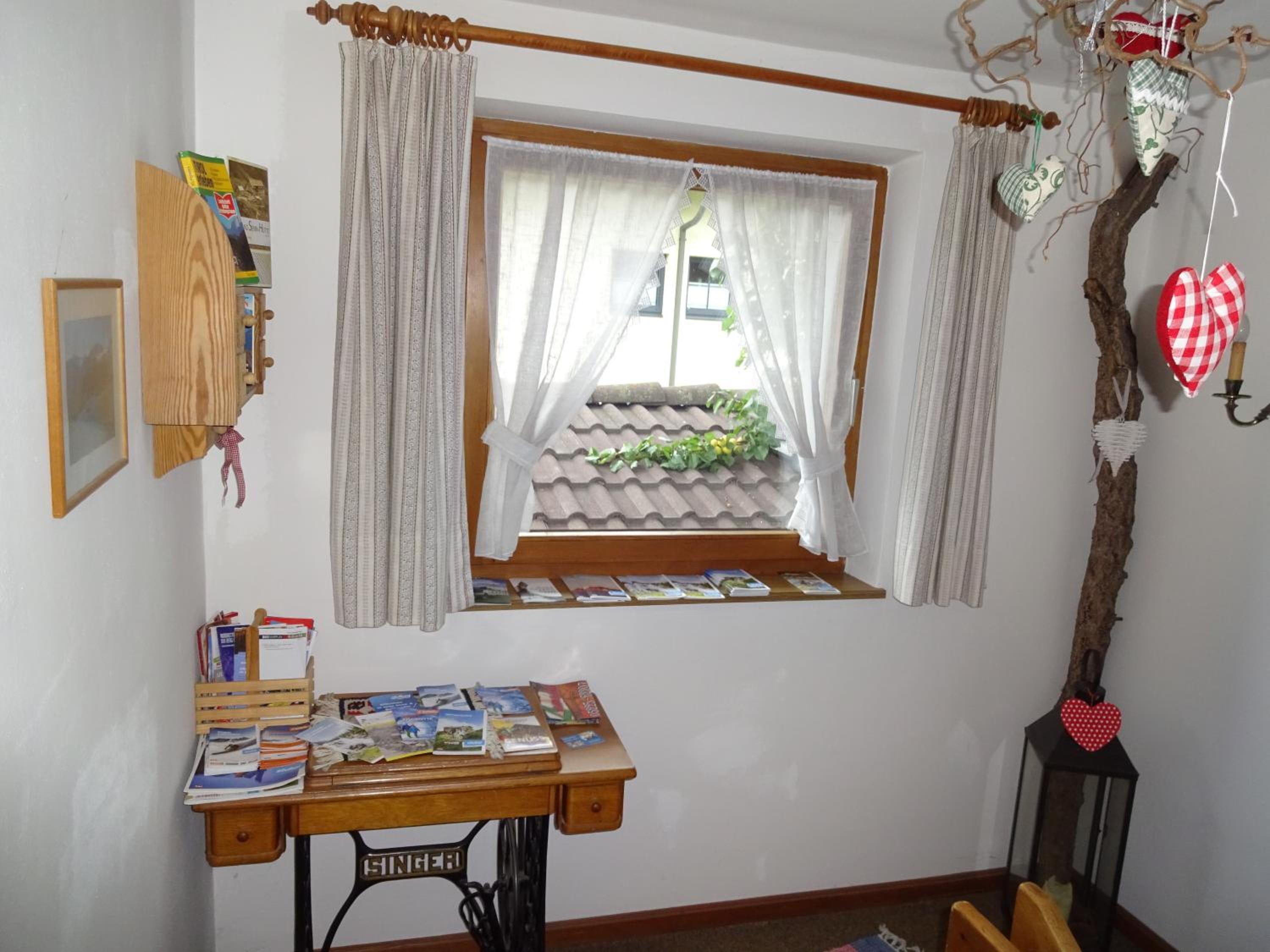 Photo 9