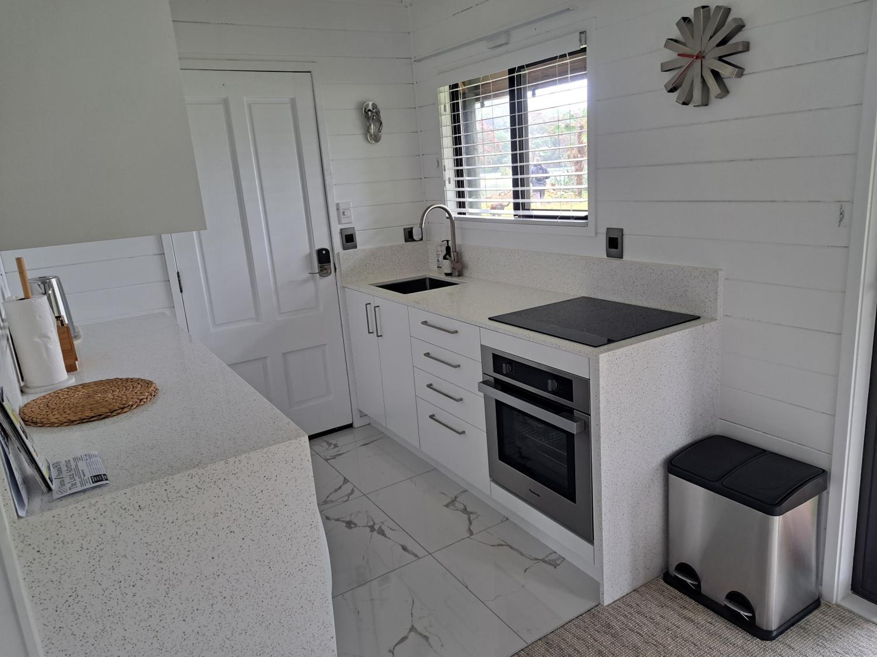 Waterfront island-style 1-bdrm superior Villa