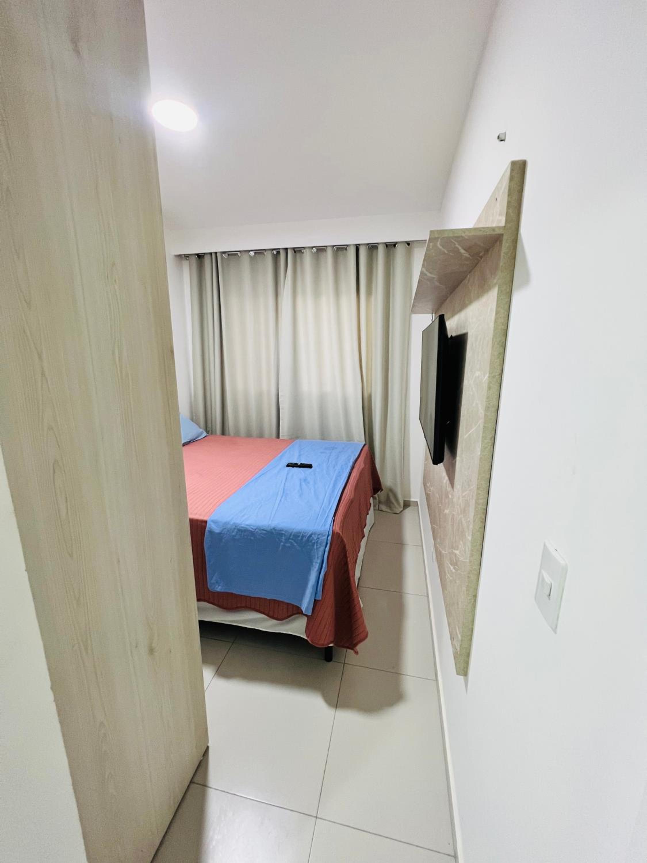 Apartamento novo zona leste.