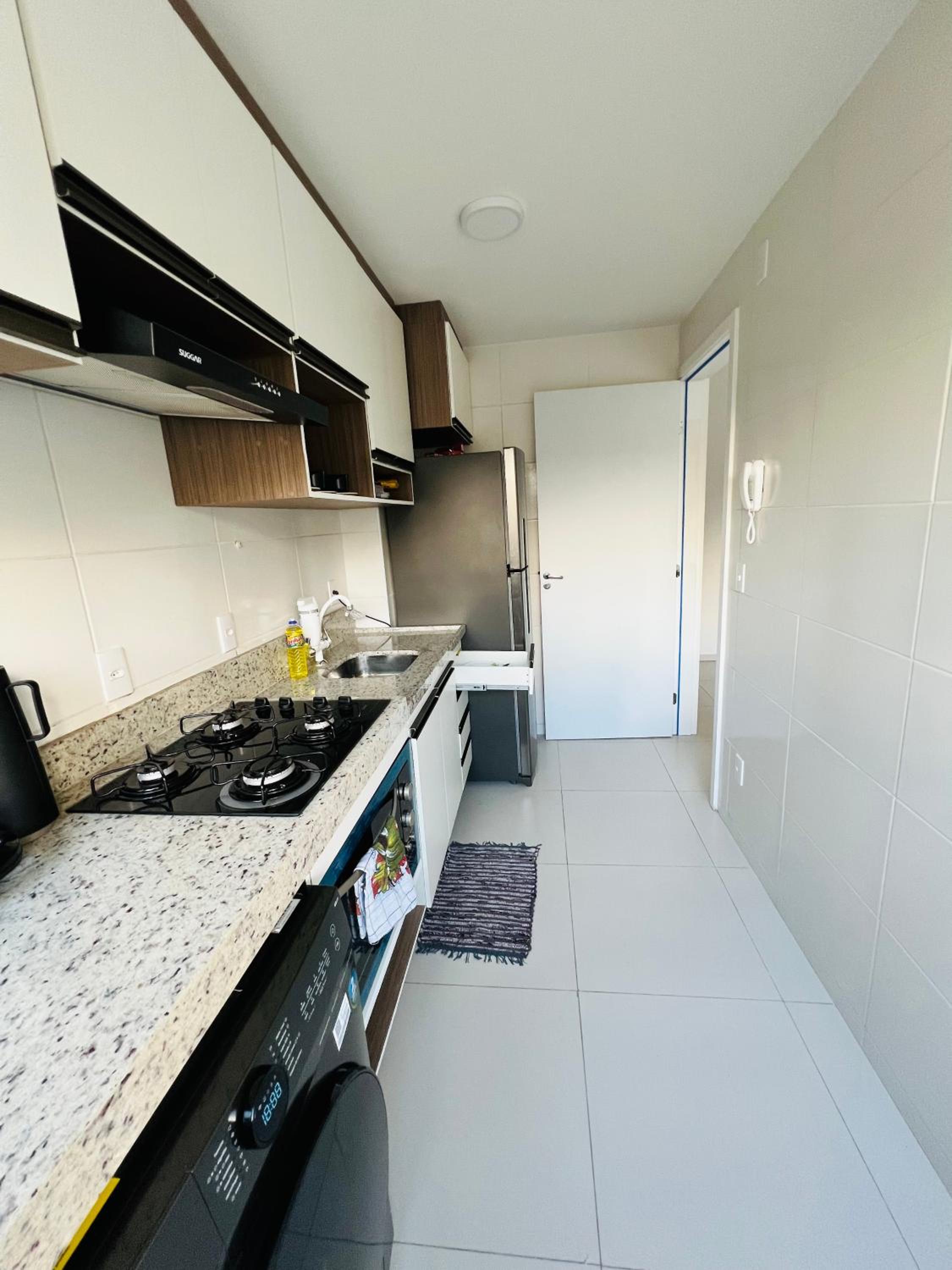 Apartamento novo zona leste.