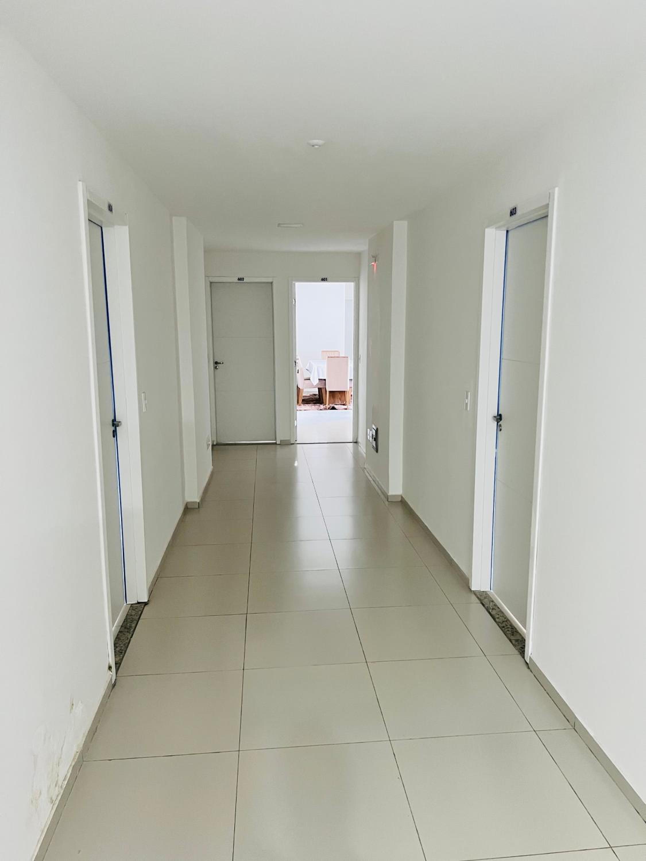 Apartamento novo zona leste.