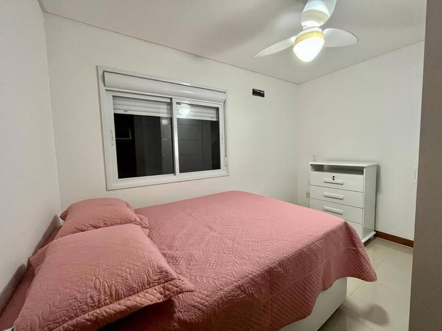 Apartamento 100metros da praia