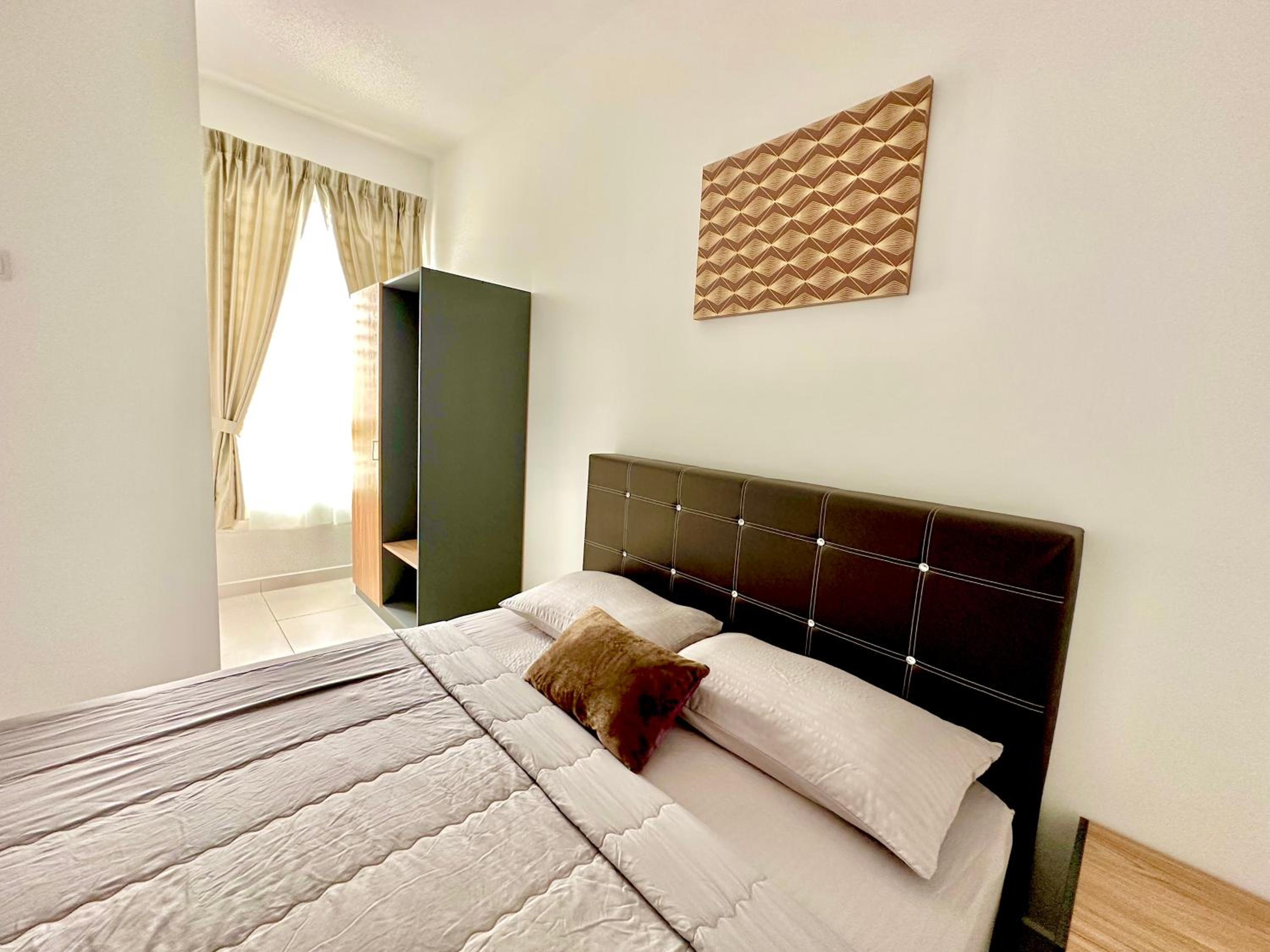 Nureenas Residence Condominium
