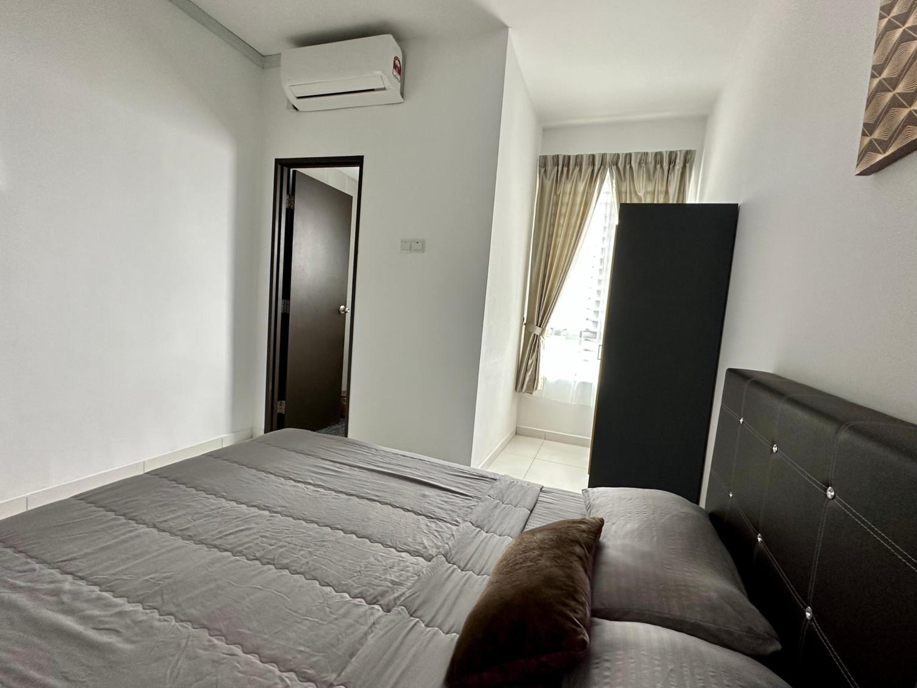 Nureenas Residence Condominium