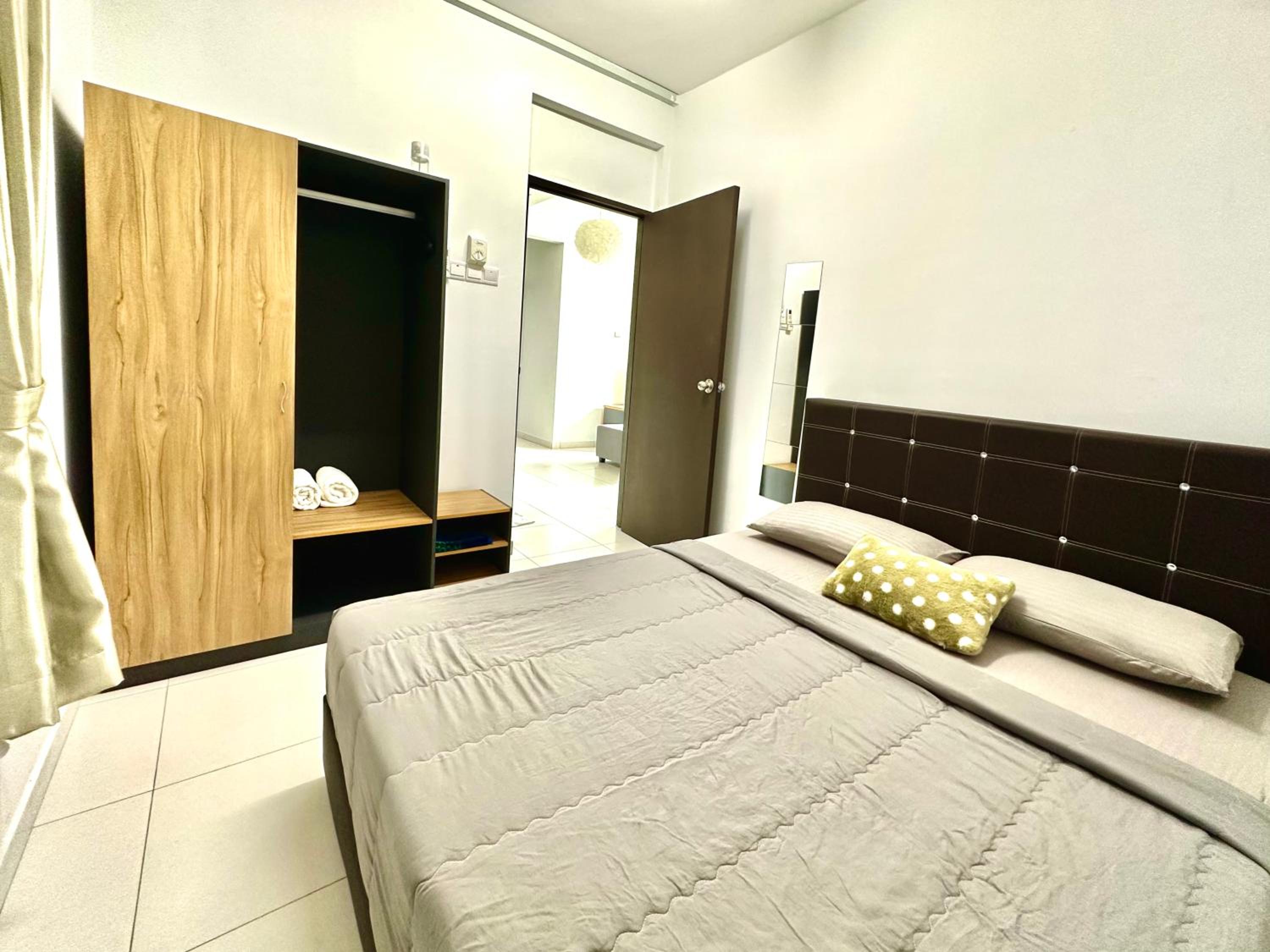 Nureenas Residence Condominium