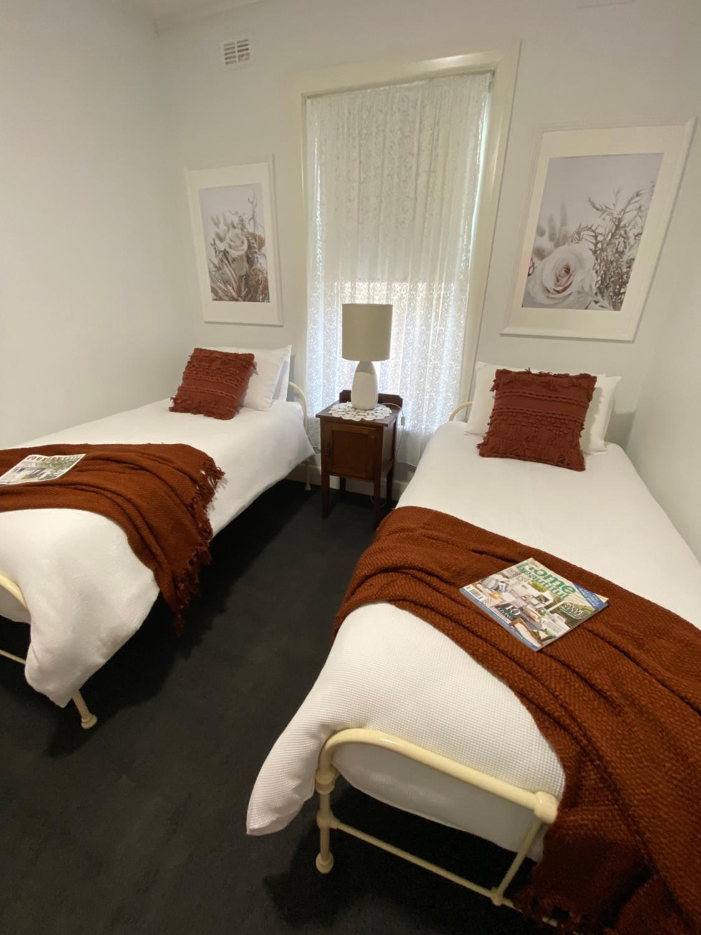 Two Cow Cottage Bed & Breakfast