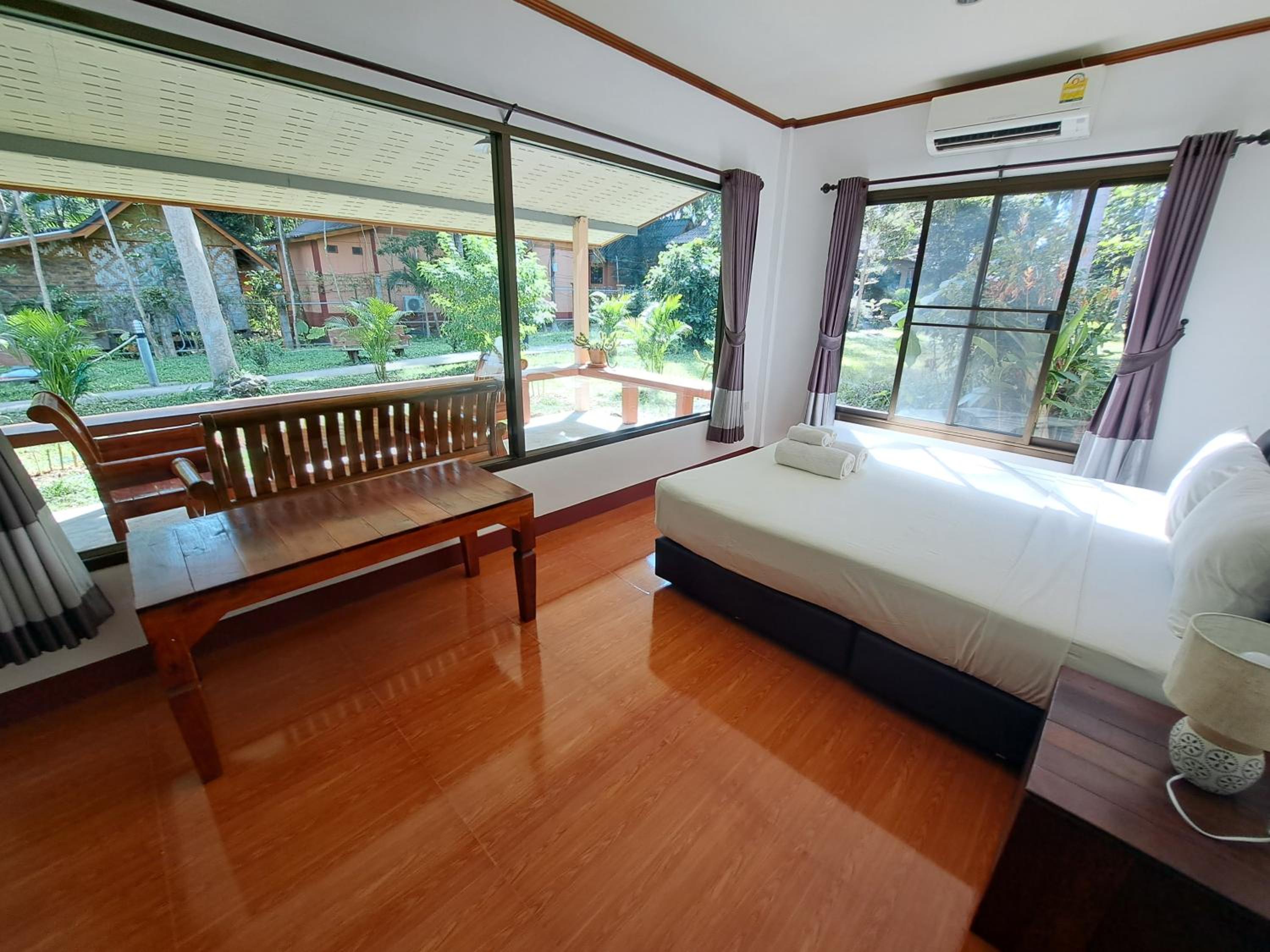 Baan Long Beach