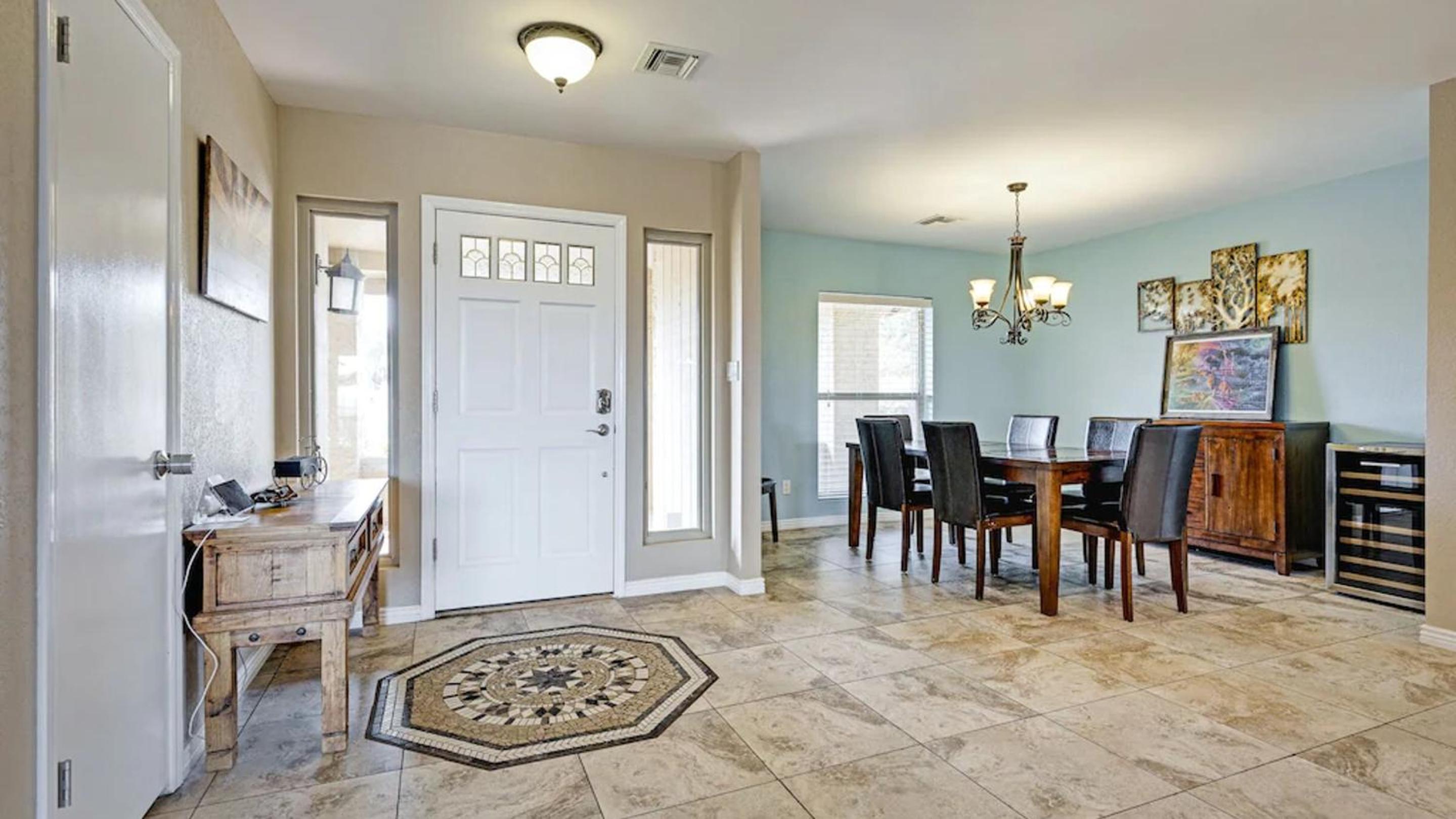 Fountain HiIls 4 Bdrm wBreathtaking Views Pool view 5