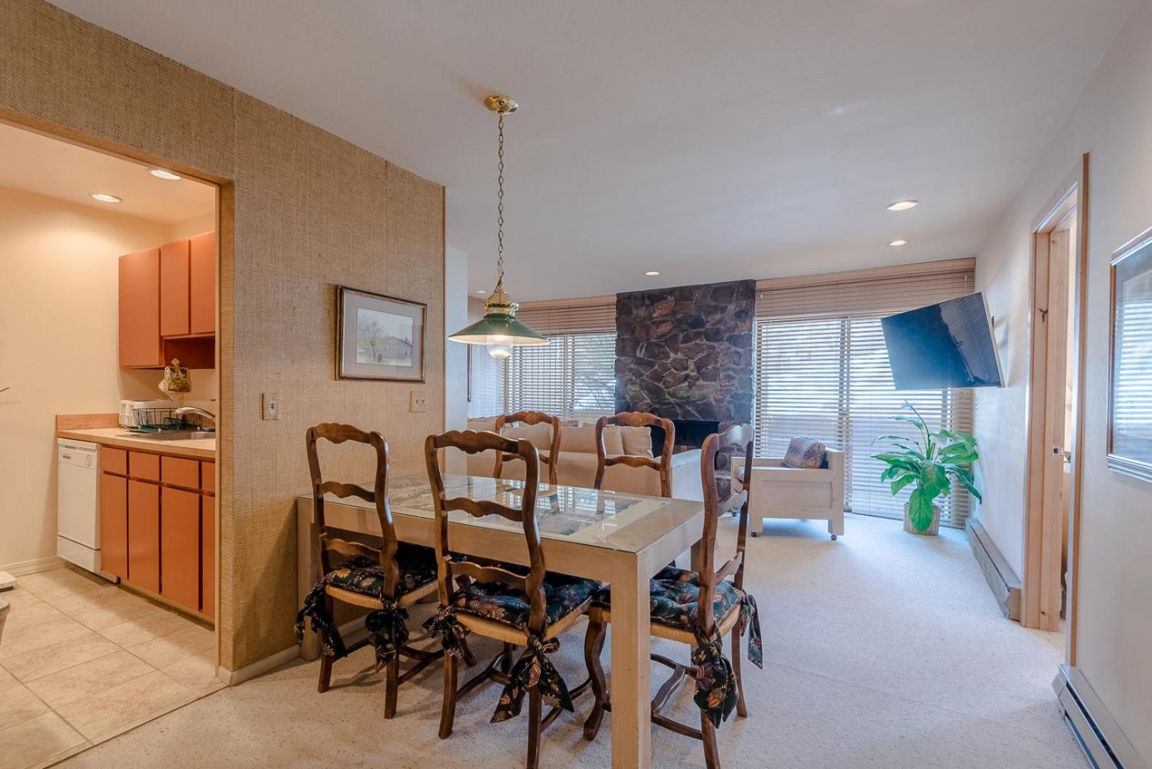 Sawtooth Condo 25 view 4