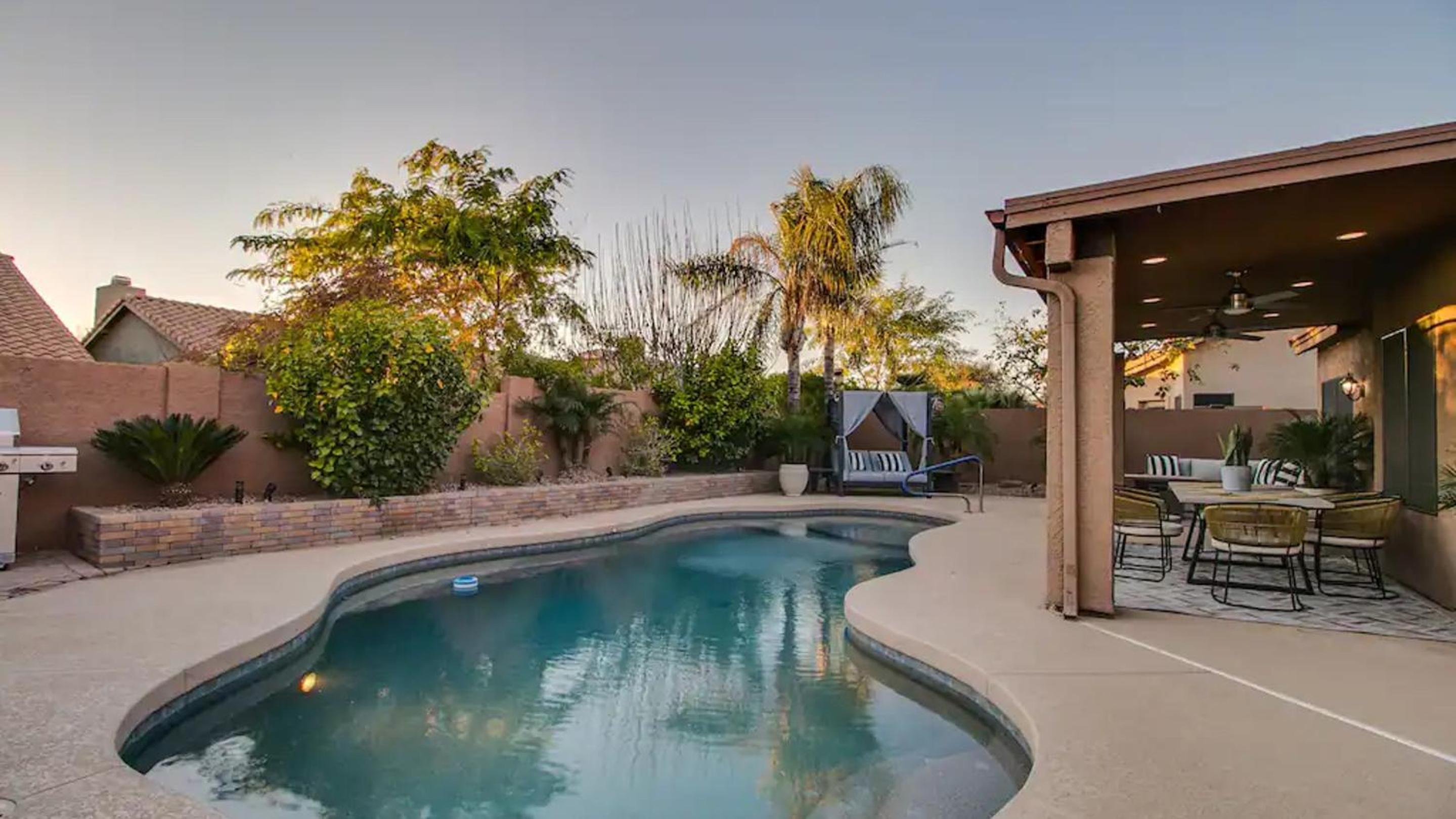 Luxury Scottsdale Paradise in Amazing location view 4