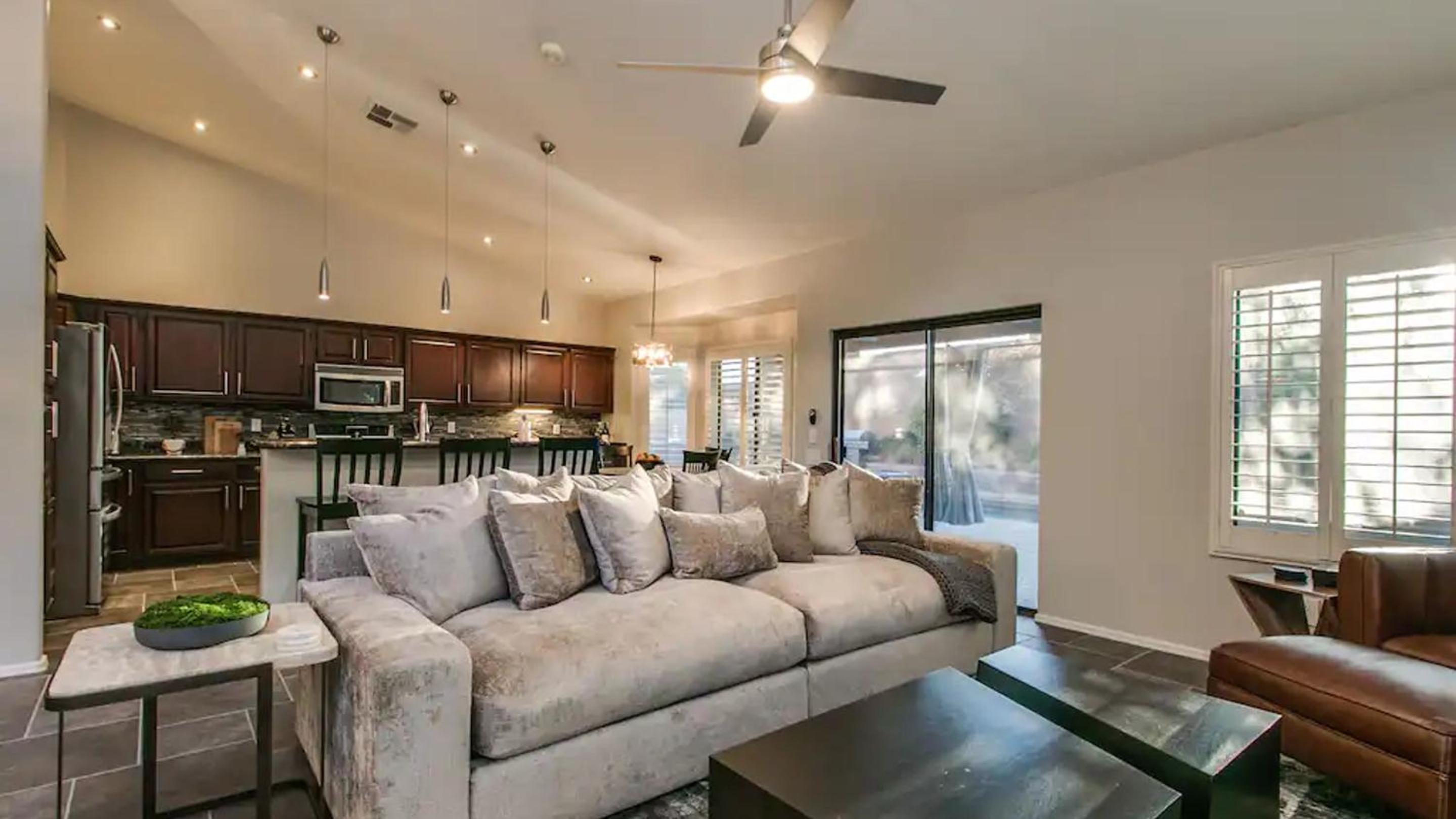 Luxury Scottsdale Paradise in Amazing location view 5