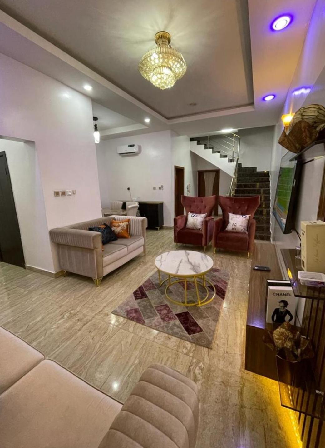 Nachisi Residence