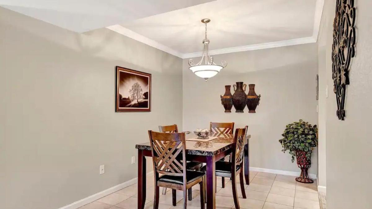 Miscellaneous Market Vacations - Poolside 2 Bdrm Condo Prime Scottsdale Location - Property Image 3